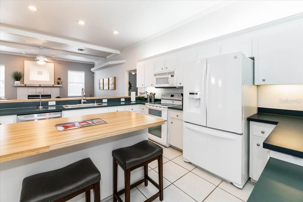 WOODBURY PH TWO ADD - Residential Lease