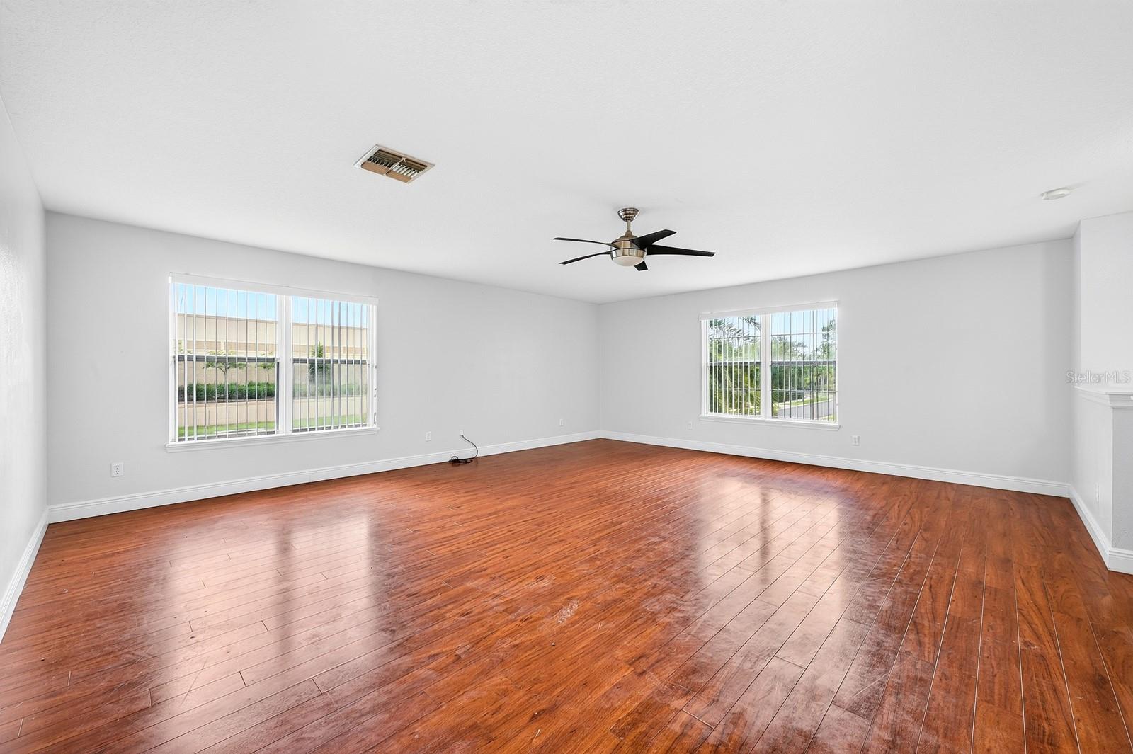 LAKE KEHOE PRESERVE 45/87 - Residential
