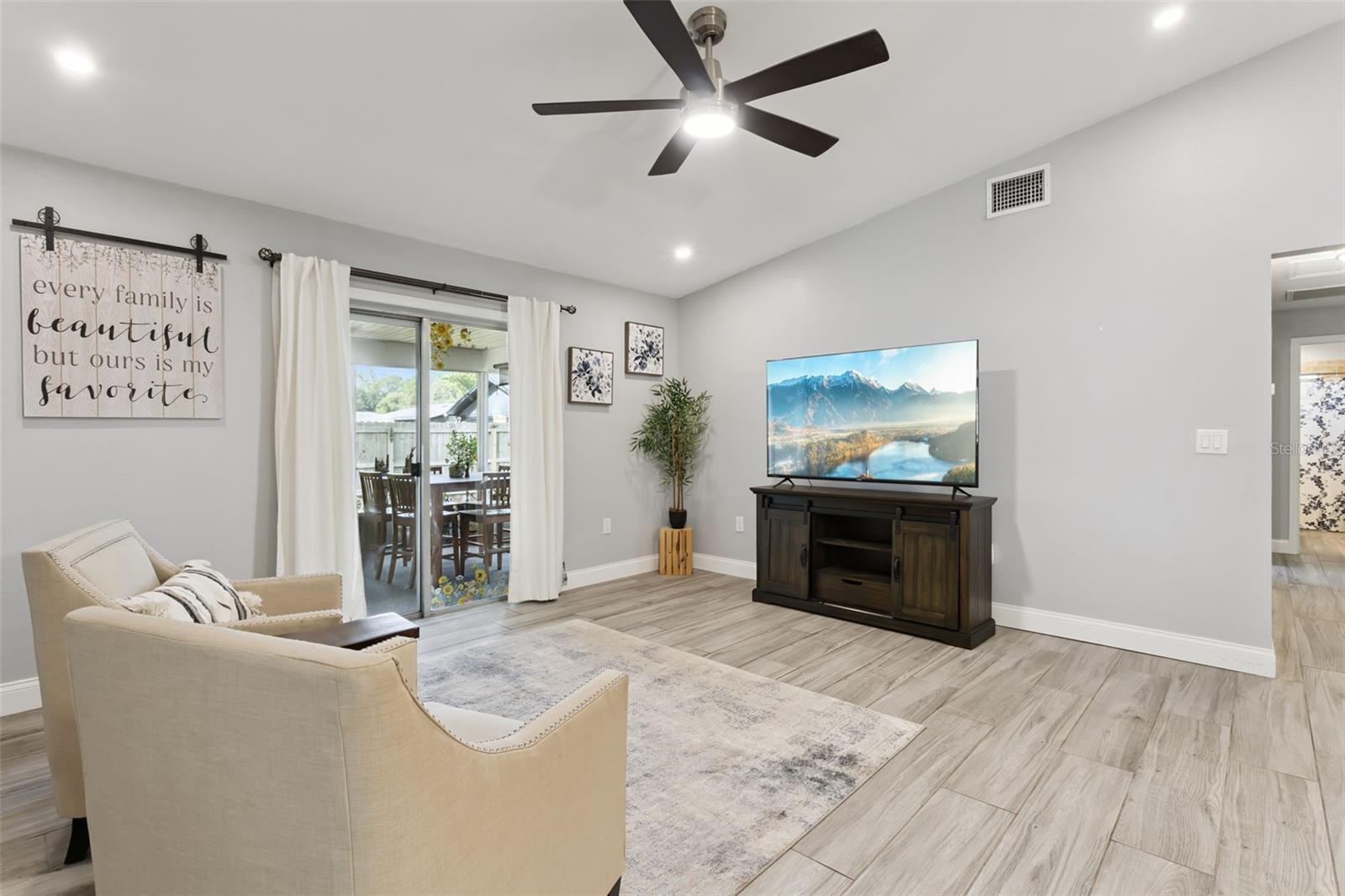 SOUTHGROVE PH 02 - Residential