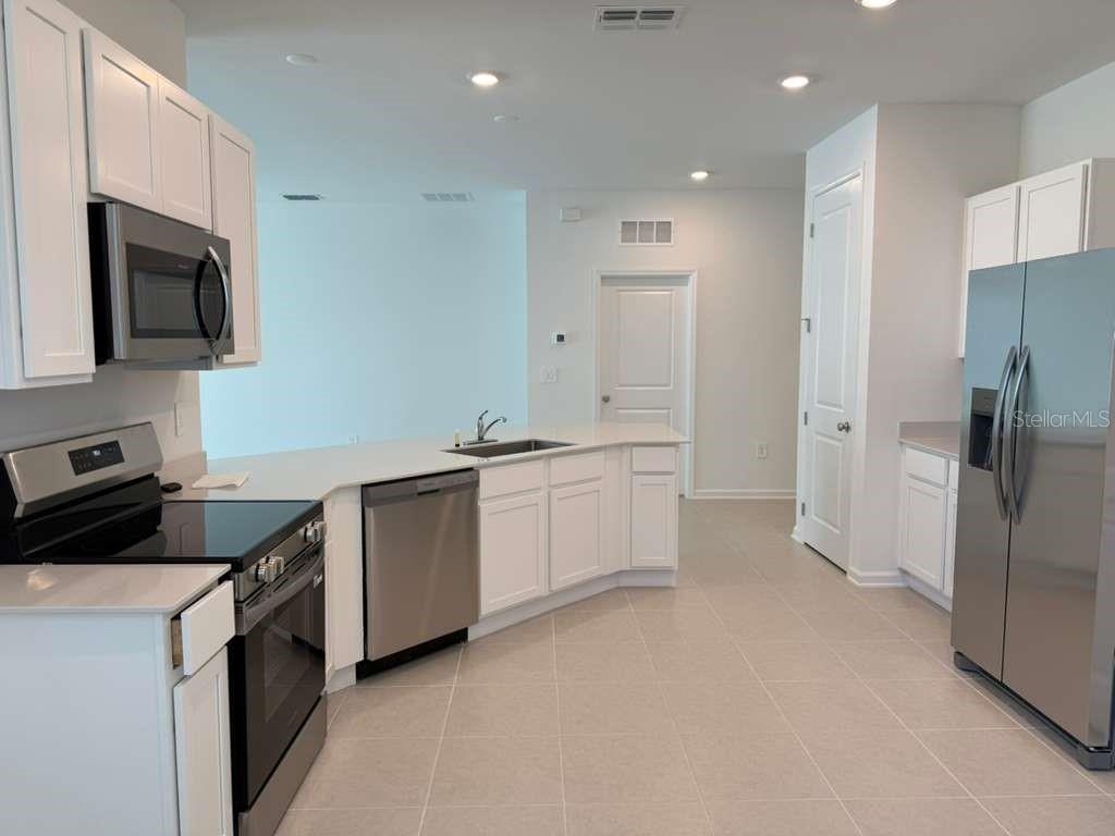 WYNNSTONE 50S - Residential Lease
