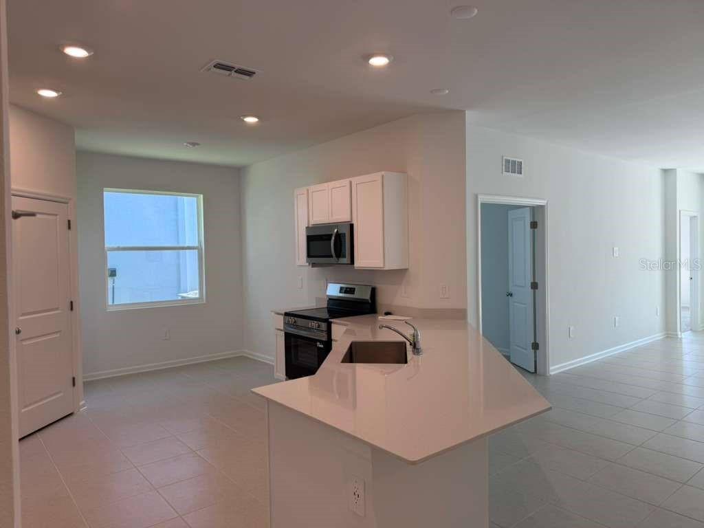 WYNNSTONE 50S - Residential Lease