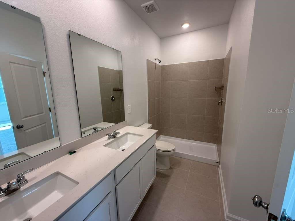 WYNNSTONE 50S - Residential Lease