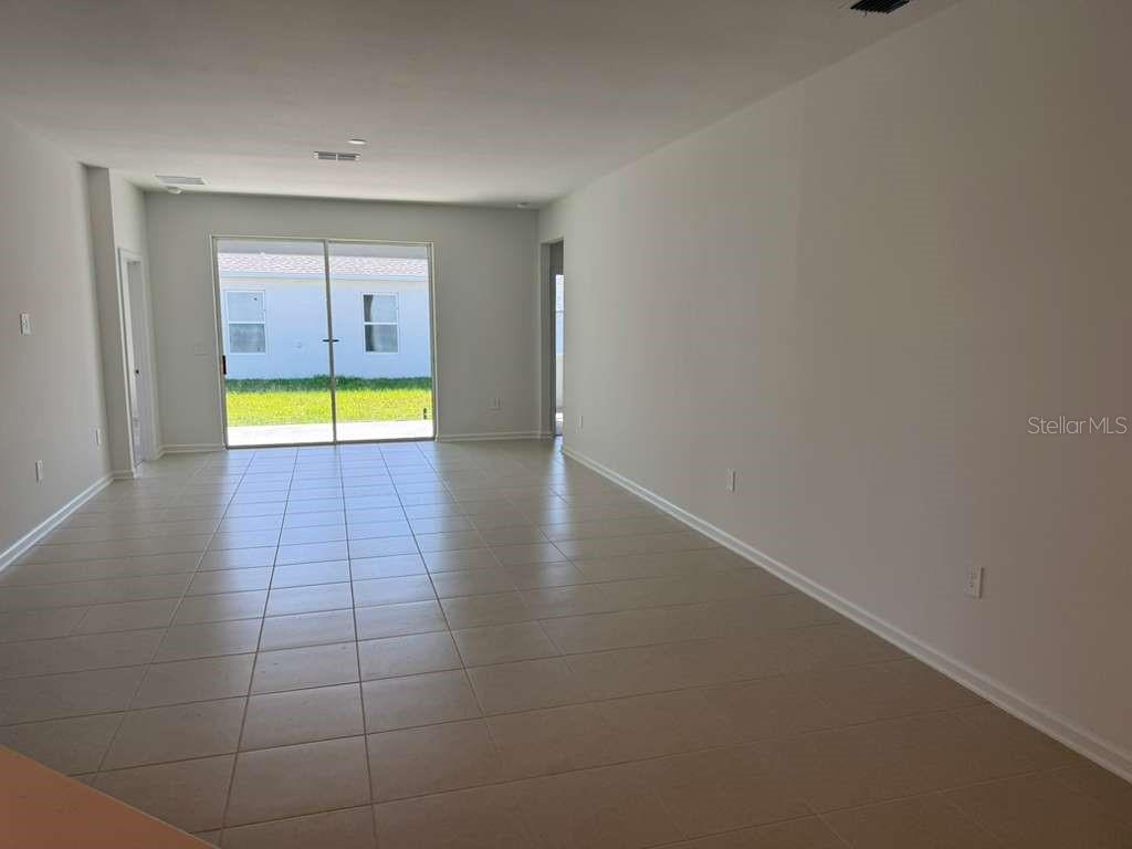 WYNNSTONE 50S - Residential Lease