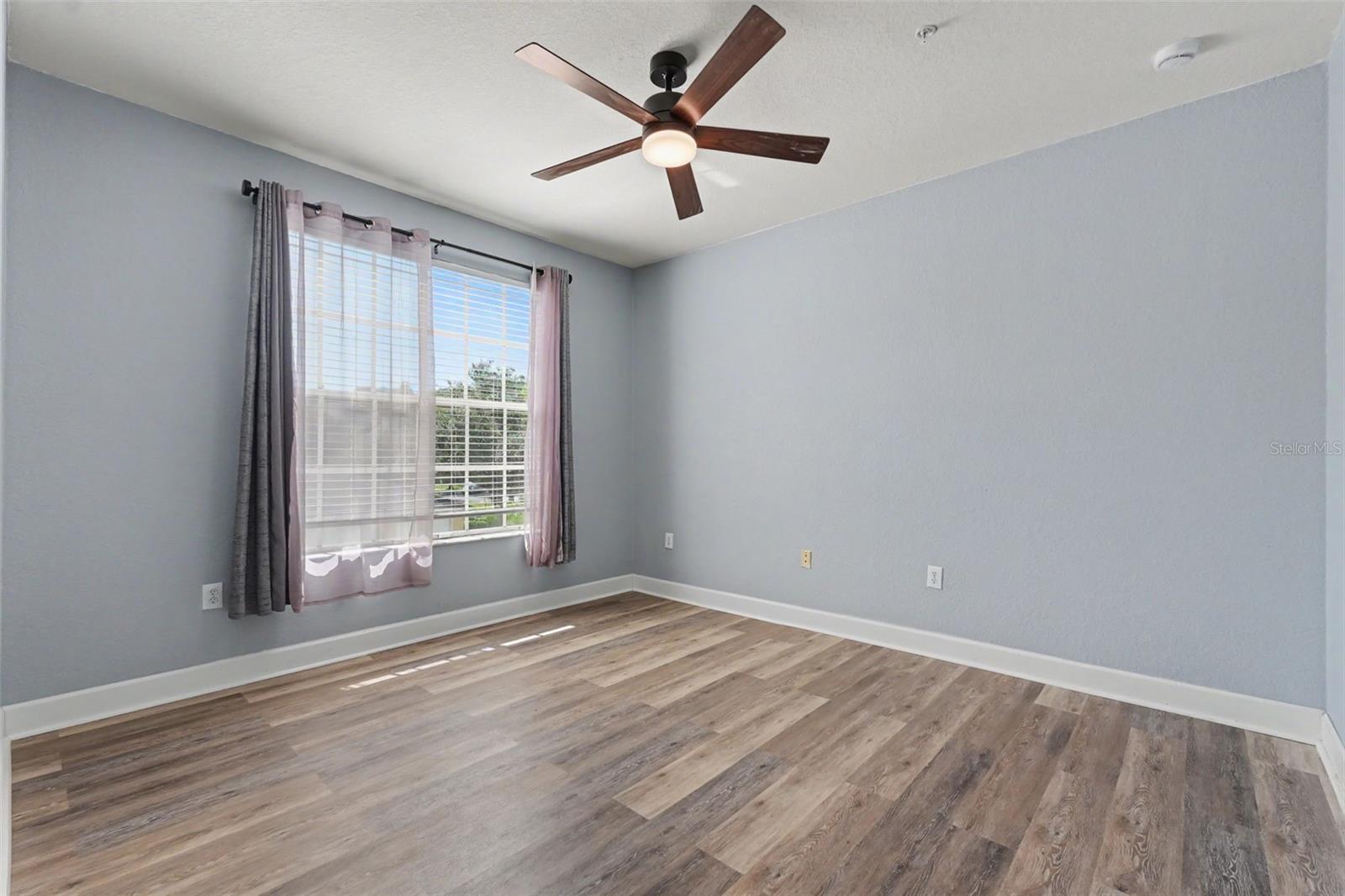 OXFORD PLACE AT TAMPA PALMS A - Residential