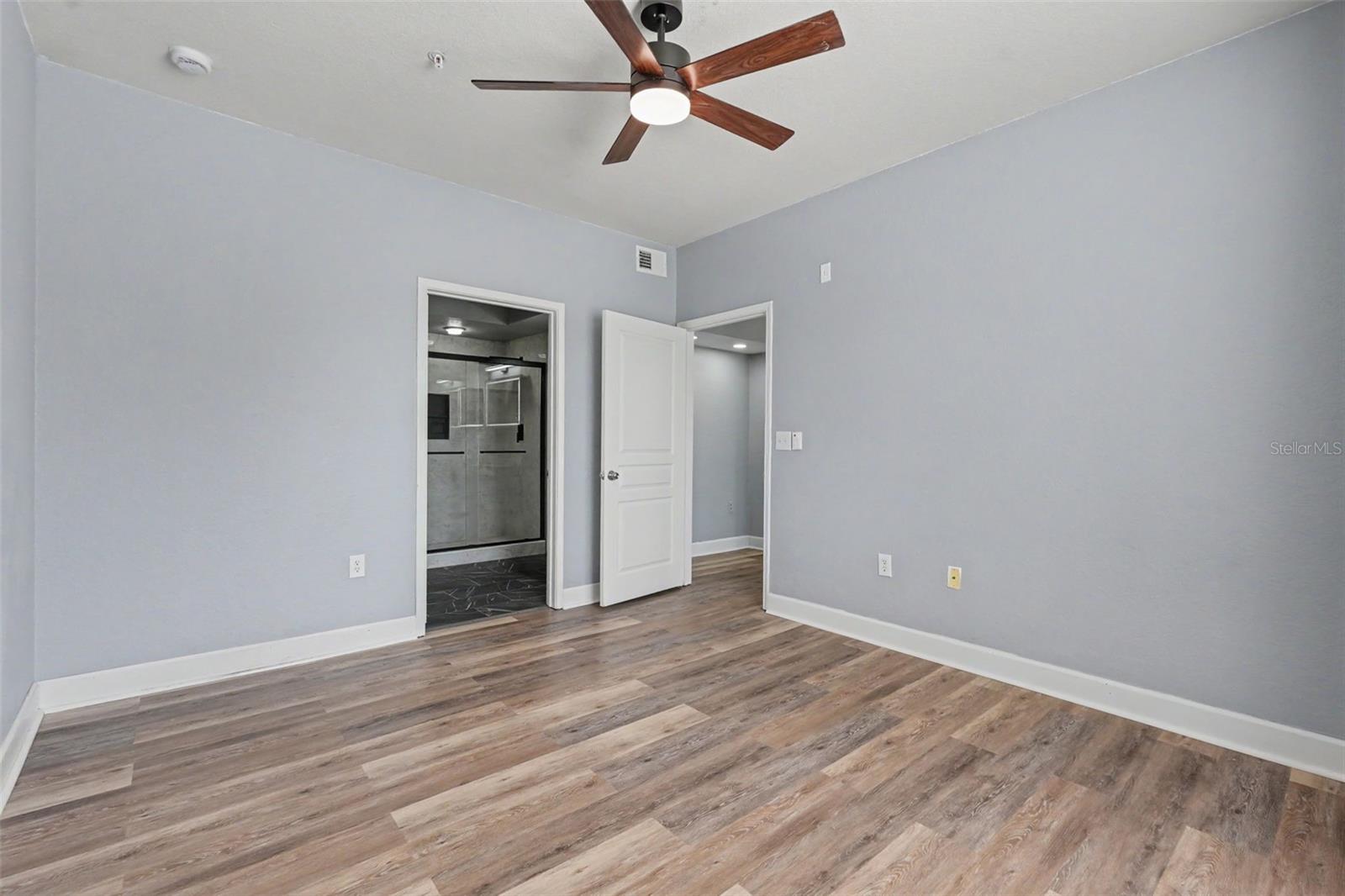 OXFORD PLACE AT TAMPA PALMS A - Residential