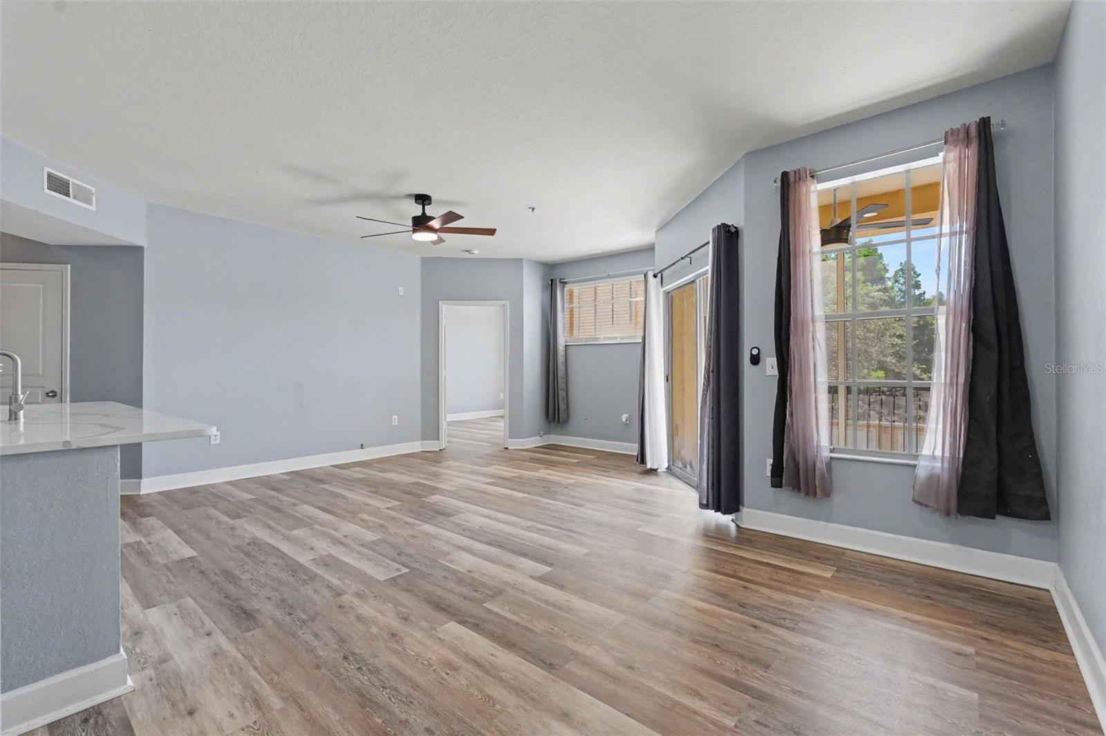OXFORD PLACE AT TAMPA PALMS A - Residential
