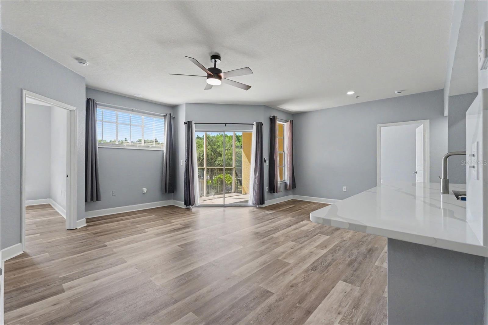 OXFORD PLACE AT TAMPA PALMS A - Residential