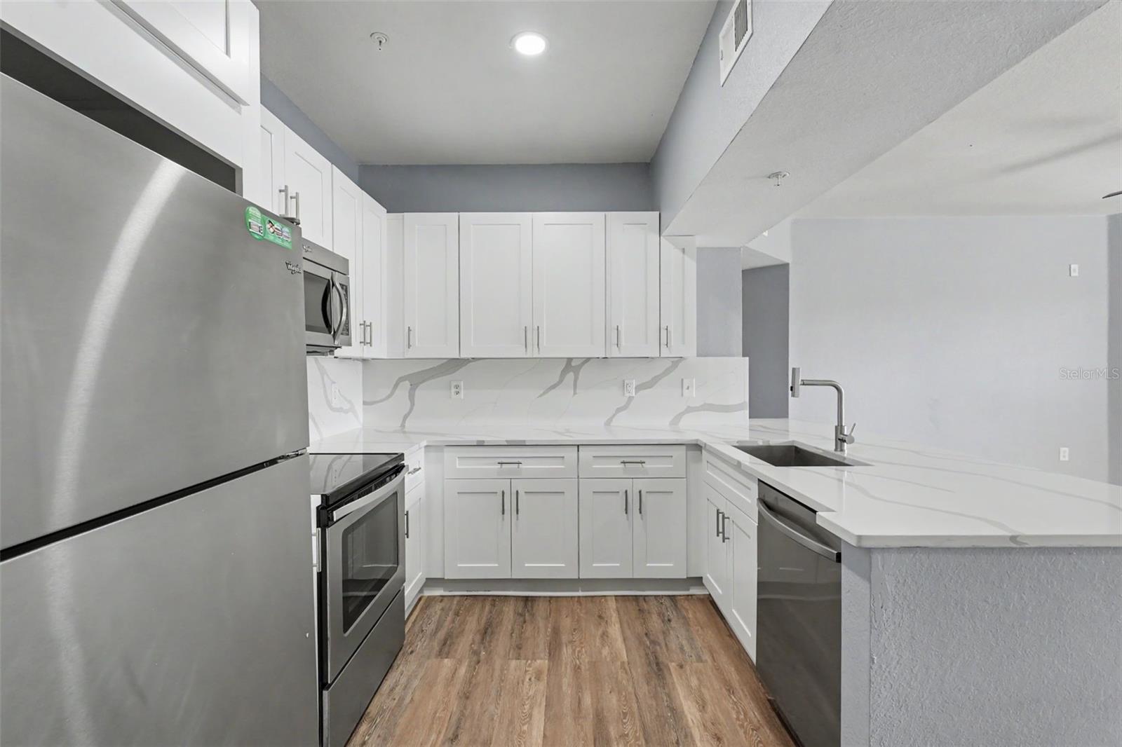 OXFORD PLACE AT TAMPA PALMS A - Residential