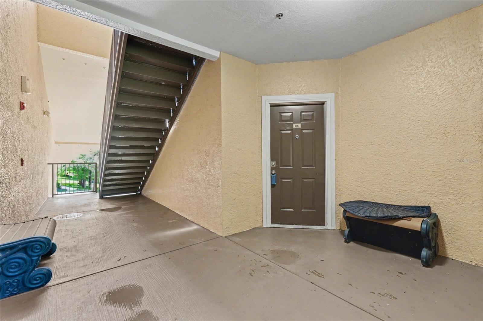 OXFORD PLACE AT TAMPA PALMS A - Residential