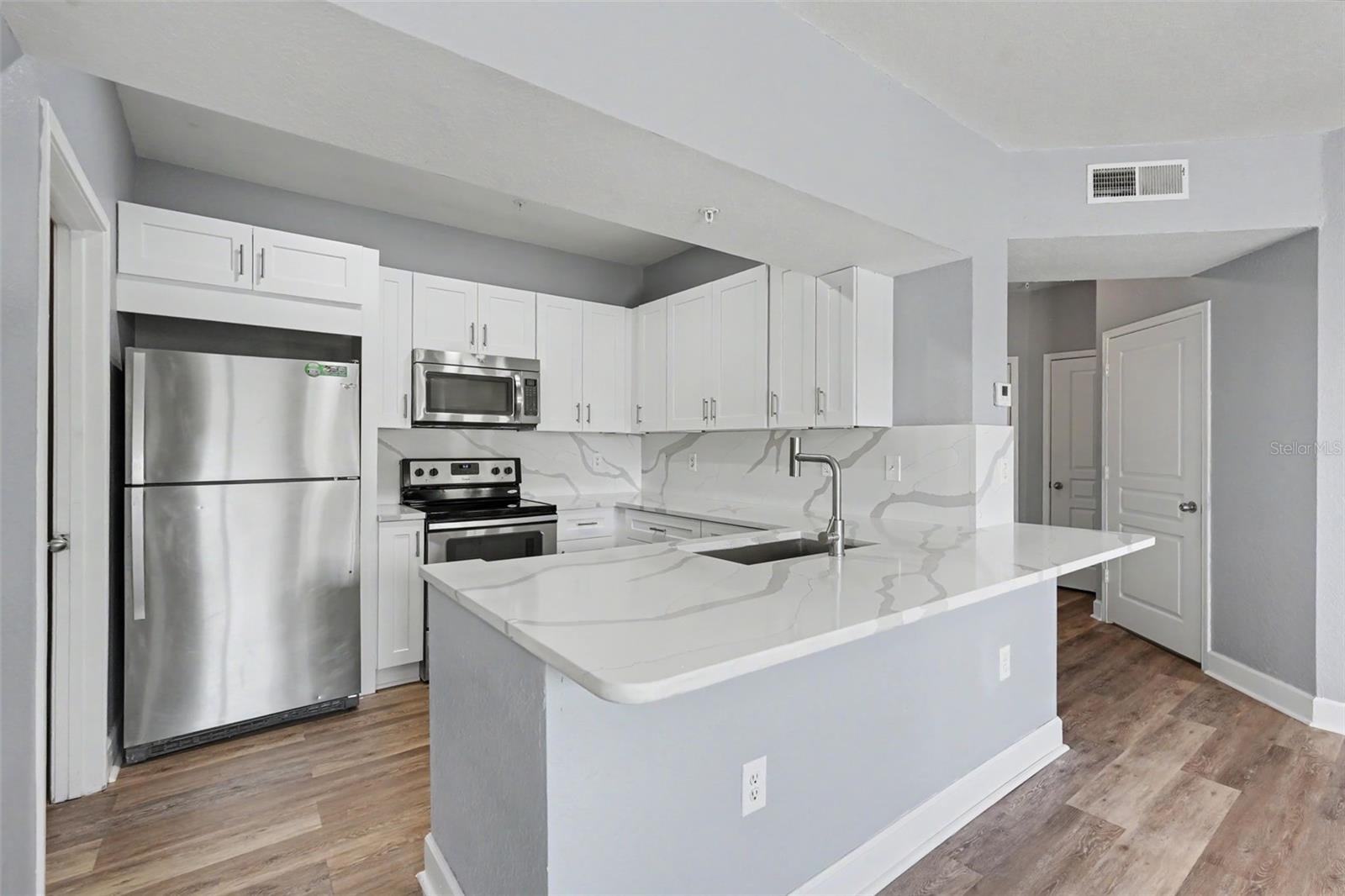 OXFORD PLACE AT TAMPA PALMS A - Residential