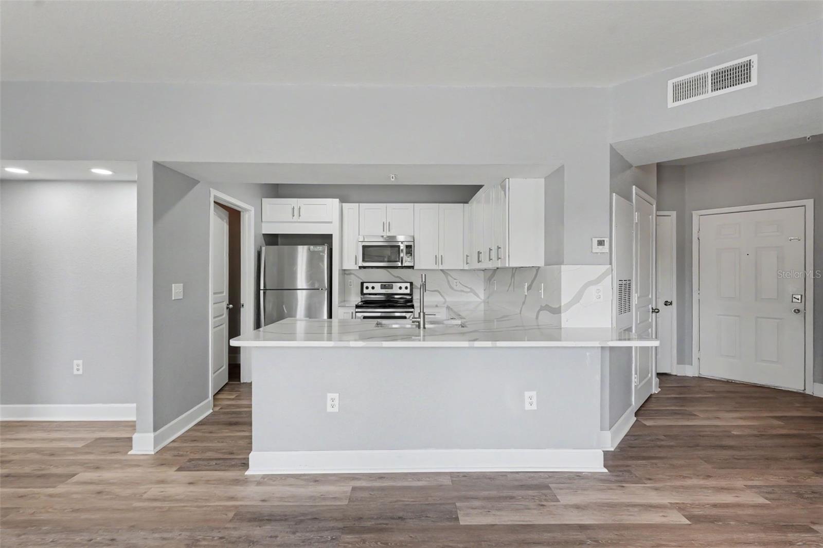 OXFORD PLACE AT TAMPA PALMS A - Residential