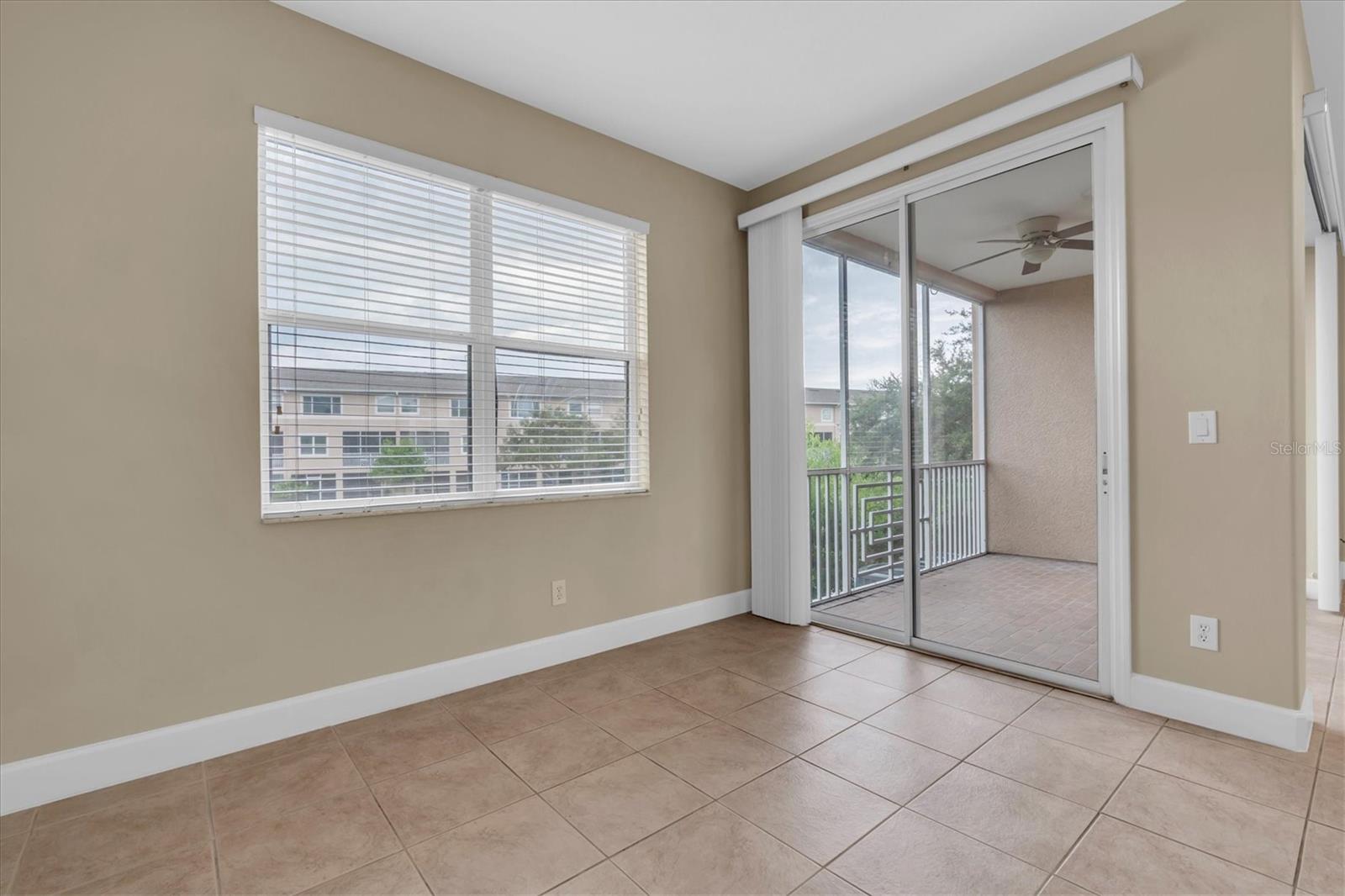 SEMINOLE ISLE TWNHMS - Residential