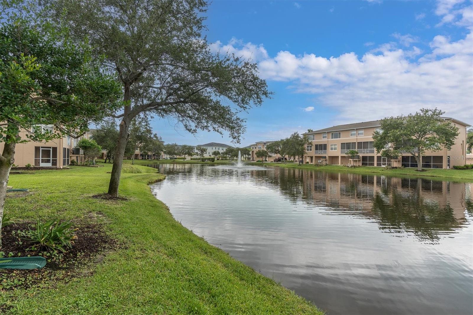 SEMINOLE ISLE TWNHMS - Residential