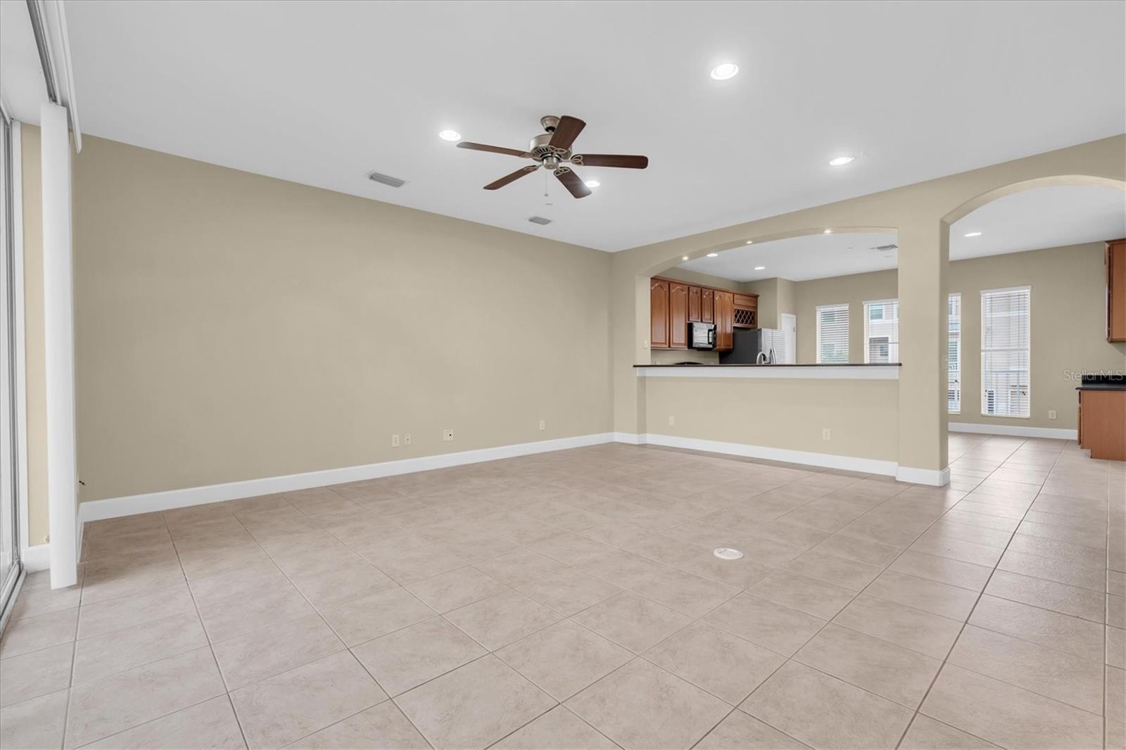 SEMINOLE ISLE TWNHMS - Residential