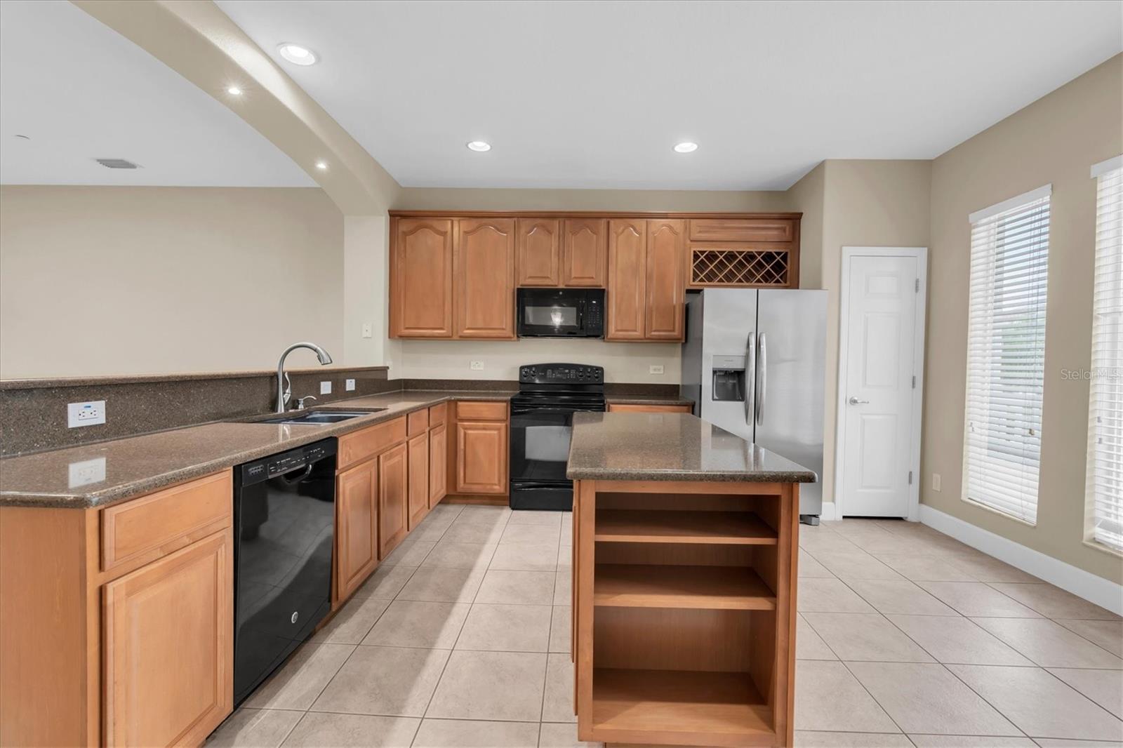 SEMINOLE ISLE TWNHMS - Residential