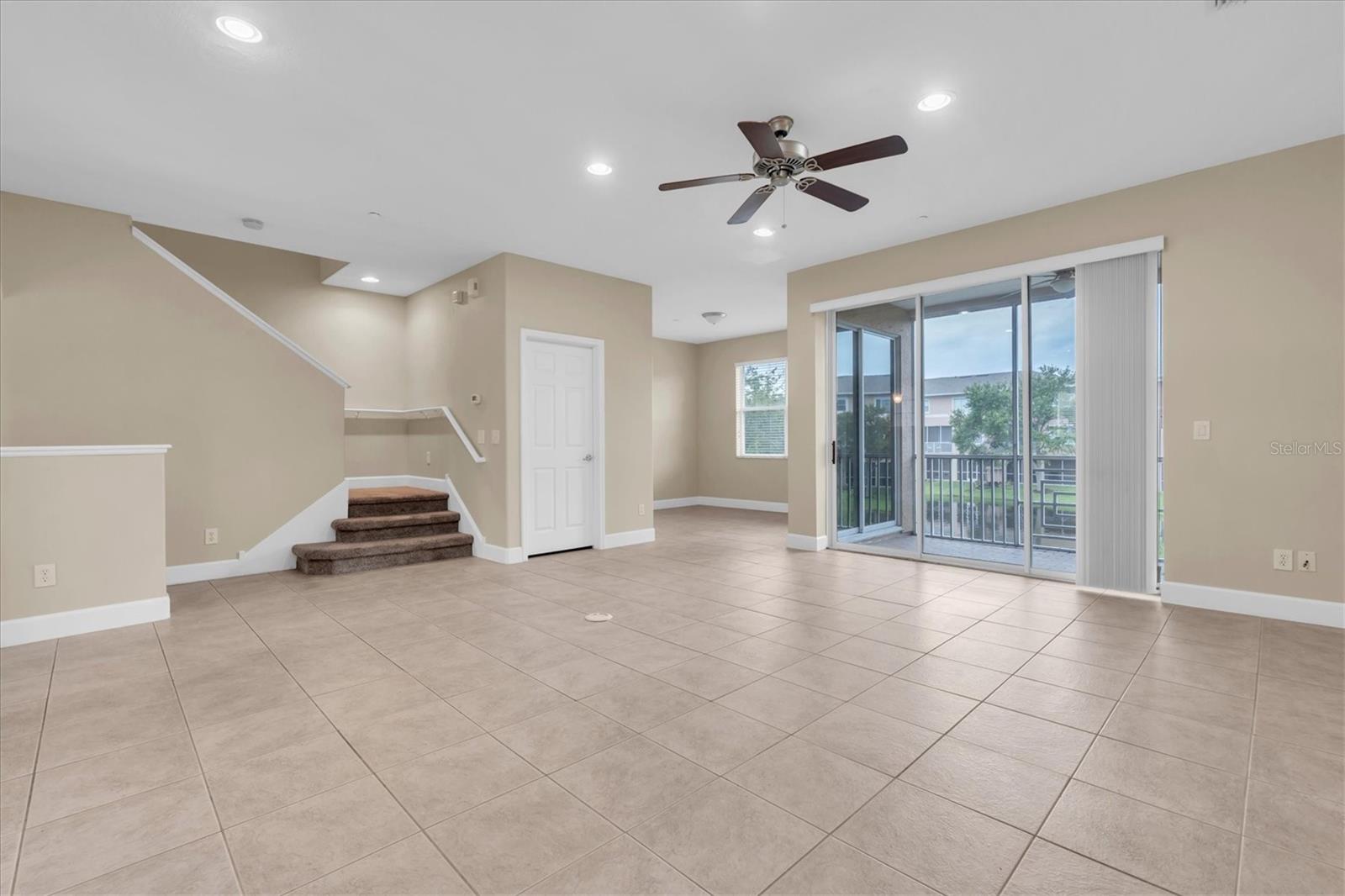 SEMINOLE ISLE TWNHMS - Residential