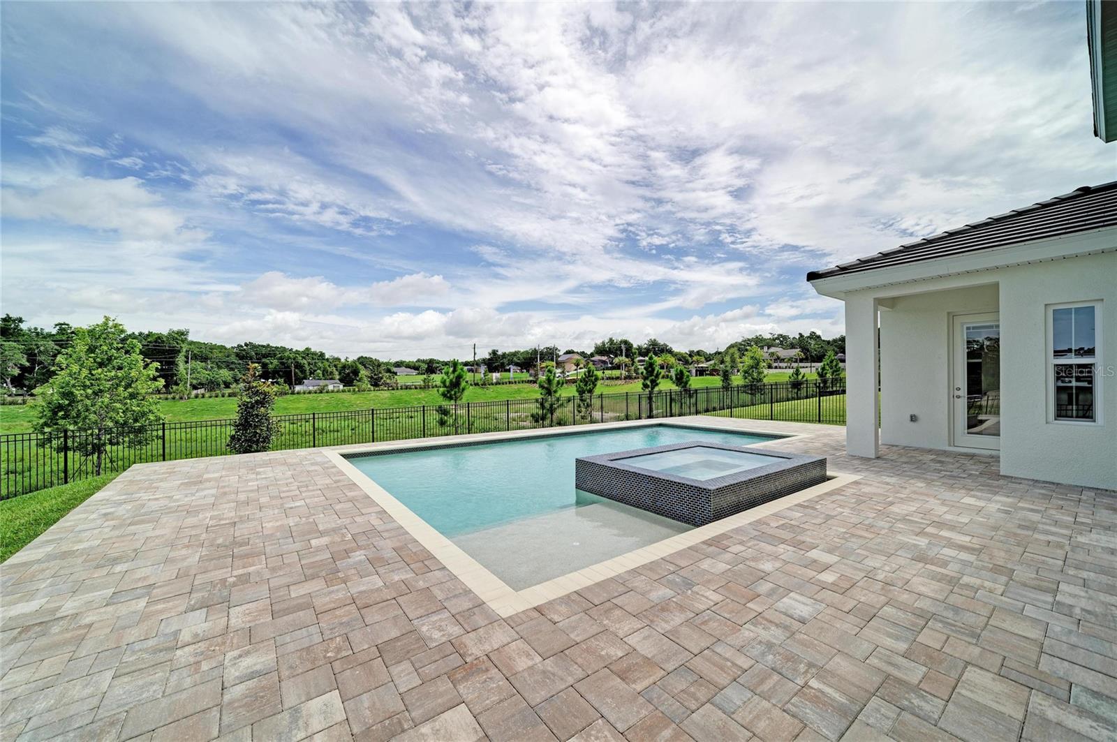 BARRINGTON PRESERVE - Residential