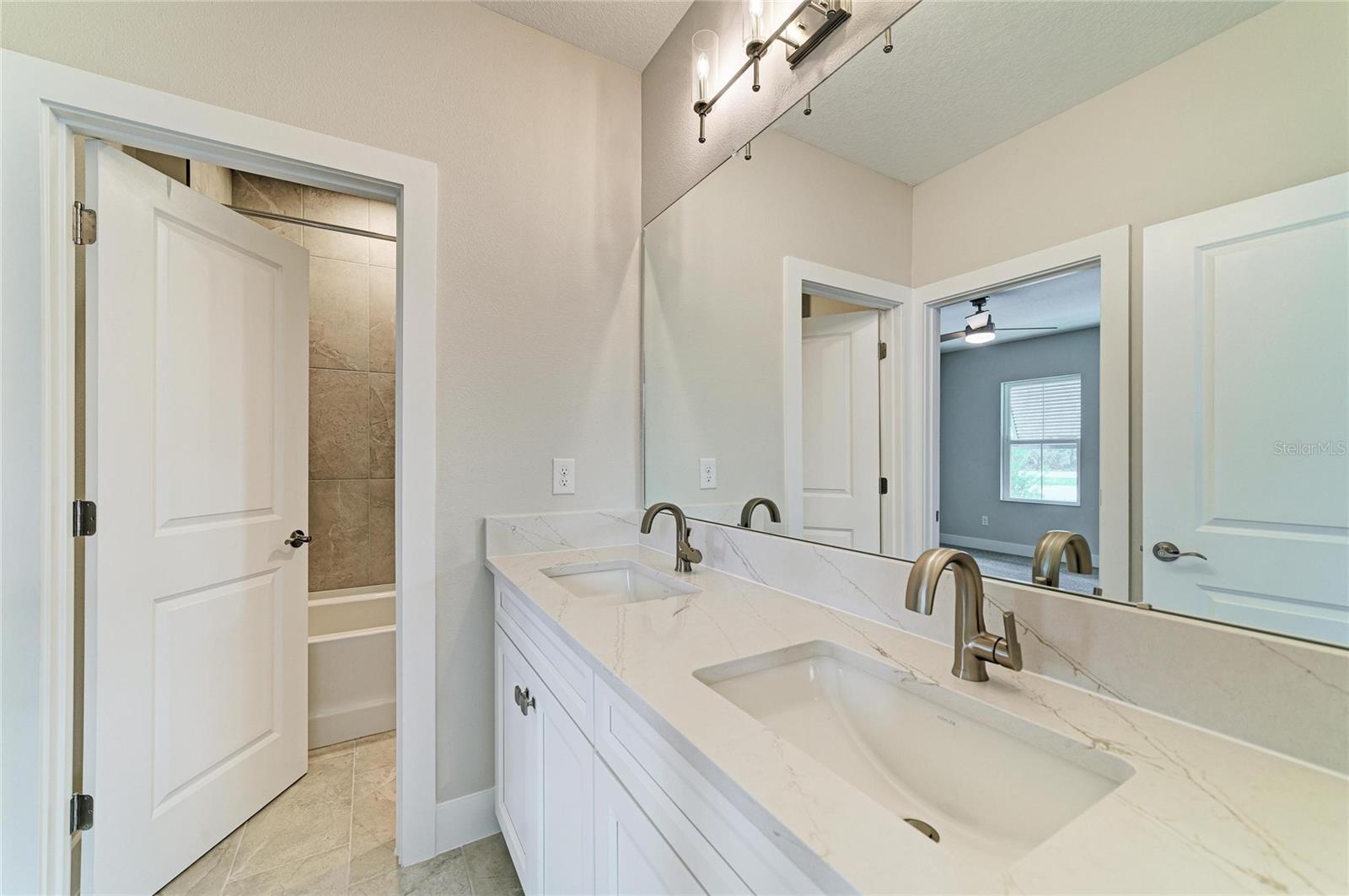BARRINGTON PRESERVE - Residential