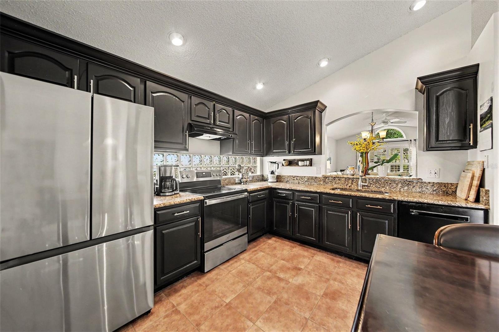 ARBOR POINTE - Residential