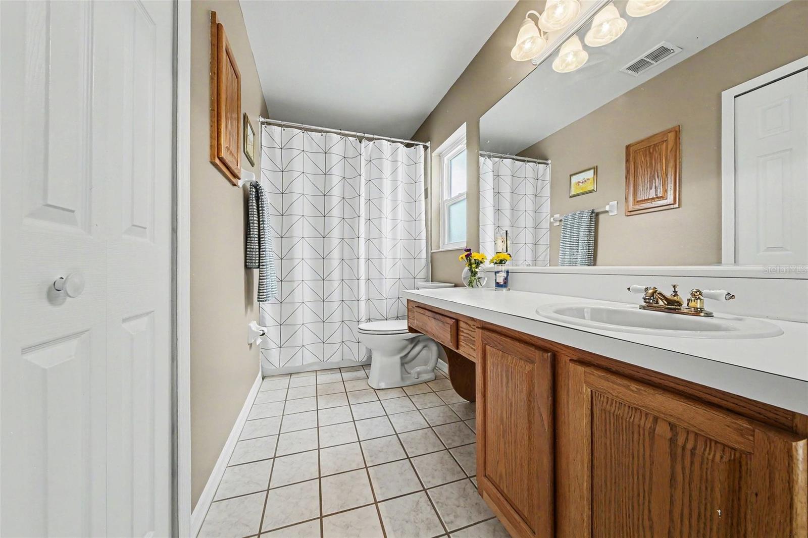 ARBOR POINTE - Residential