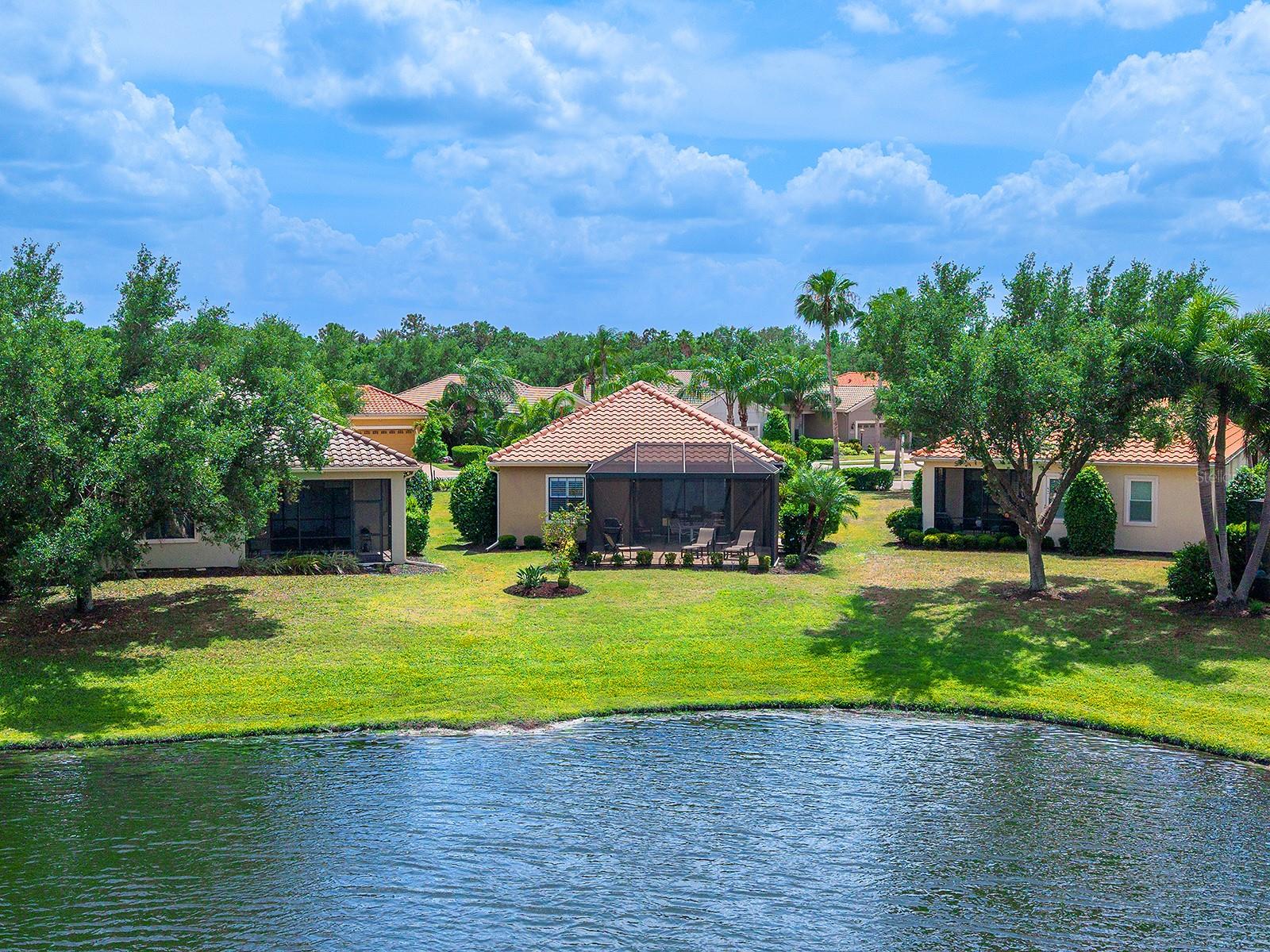 COUNTRY CLUB EAST AT LAKEWD RNCH QQ1 1 - Residential