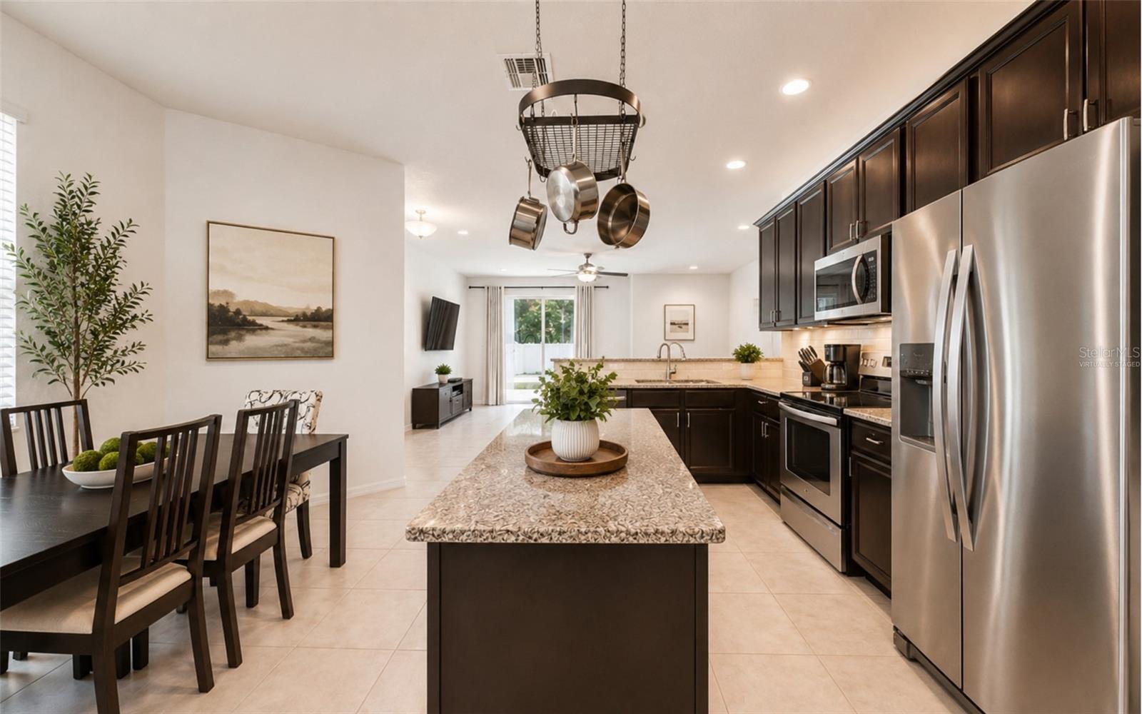 AMBERGATE - Residential