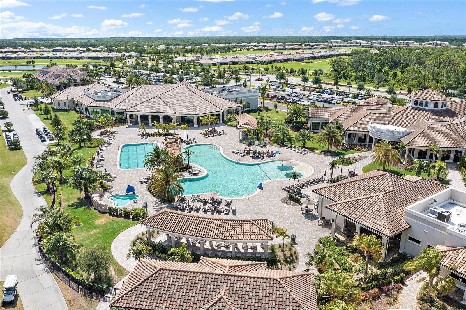 LAKEWOOD NATIONAL GOLF CLUB - Residential