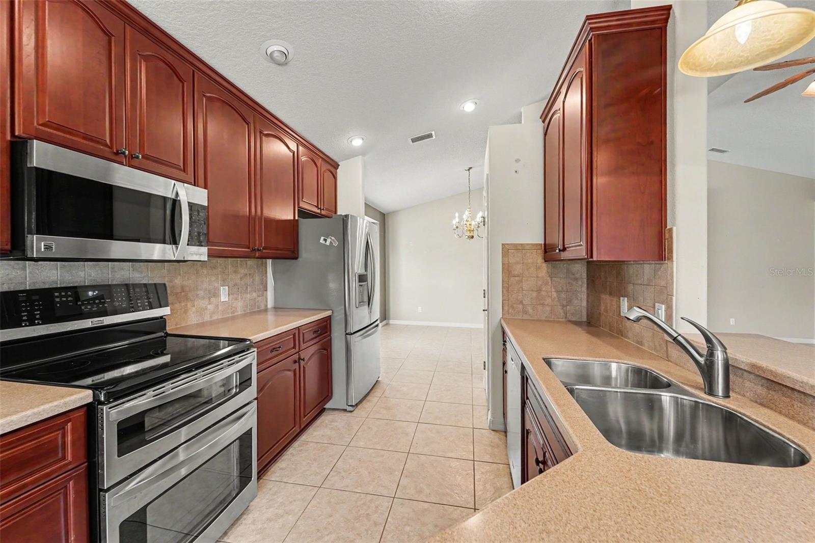 ARBOR LAKES UN 03 - Residential