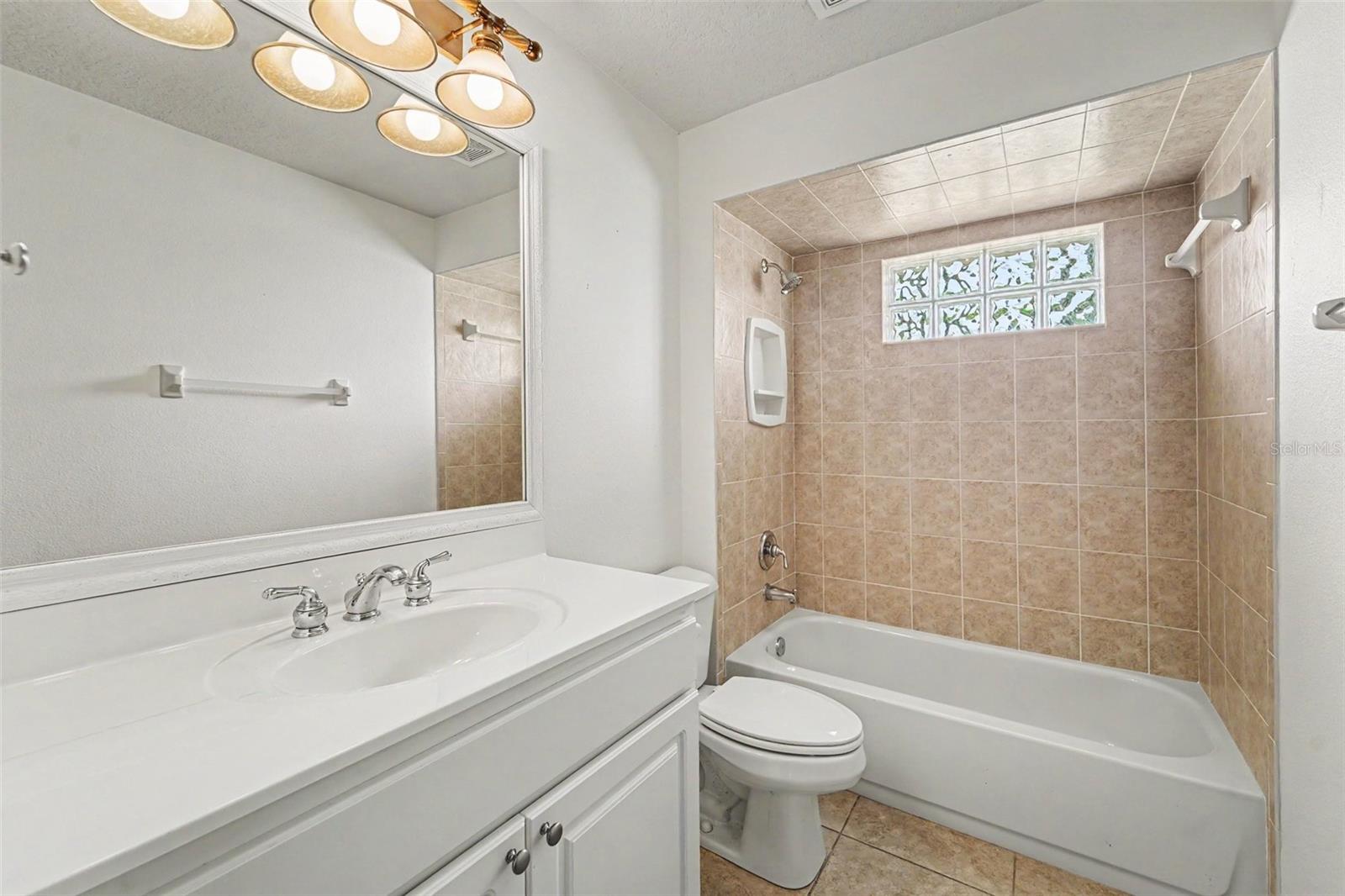 ARBOR LAKES UN 03 - Residential