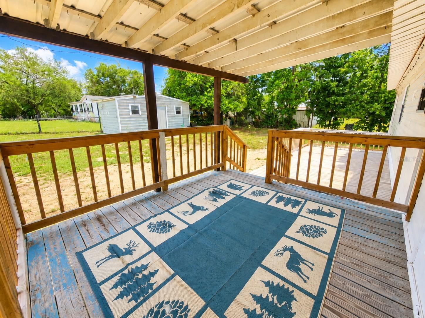COUNTRY ESTATES - Residential