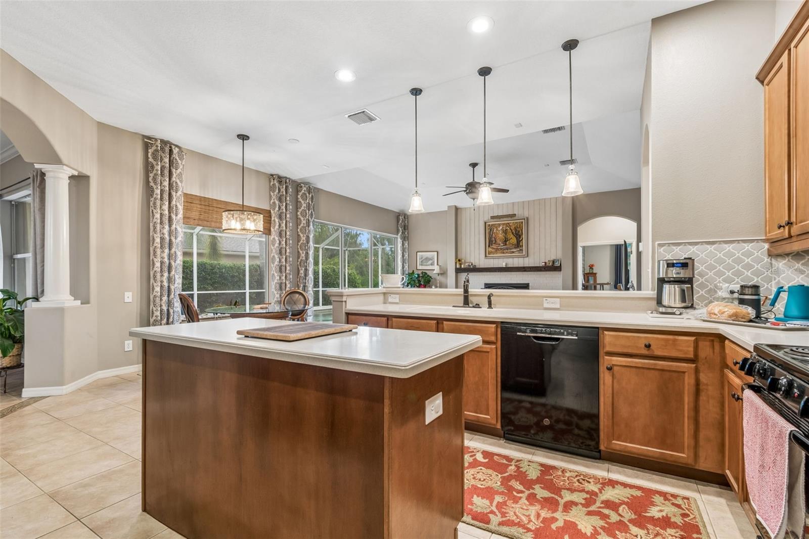 PLANTATION PALMS - Residential