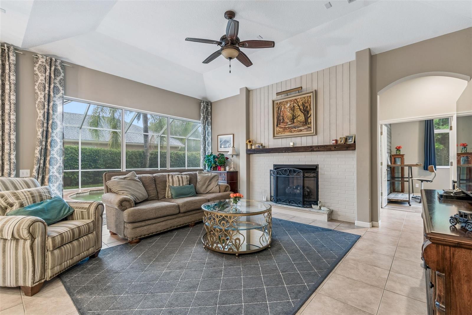 PLANTATION PALMS - Residential