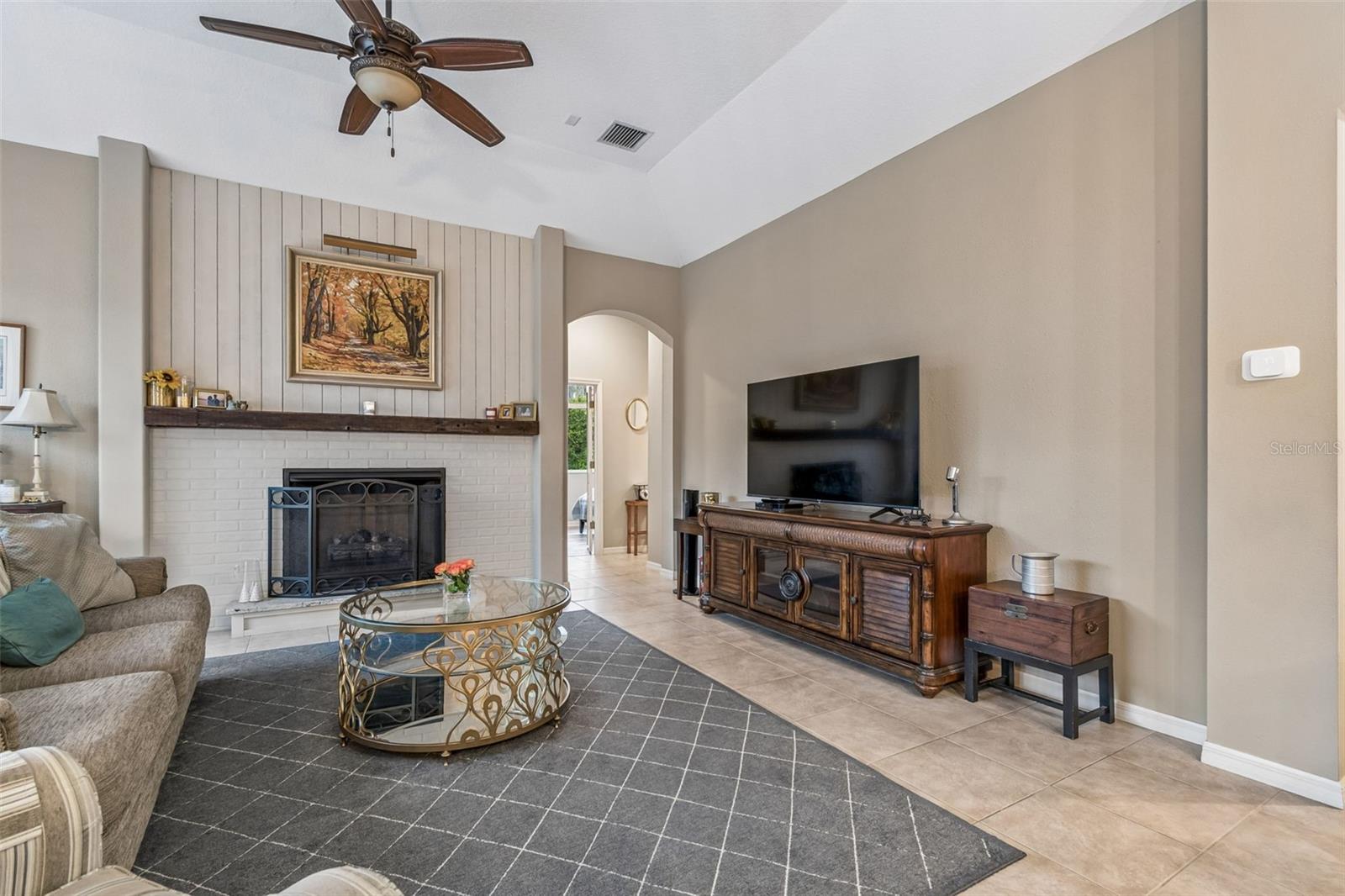 PLANTATION PALMS - Residential