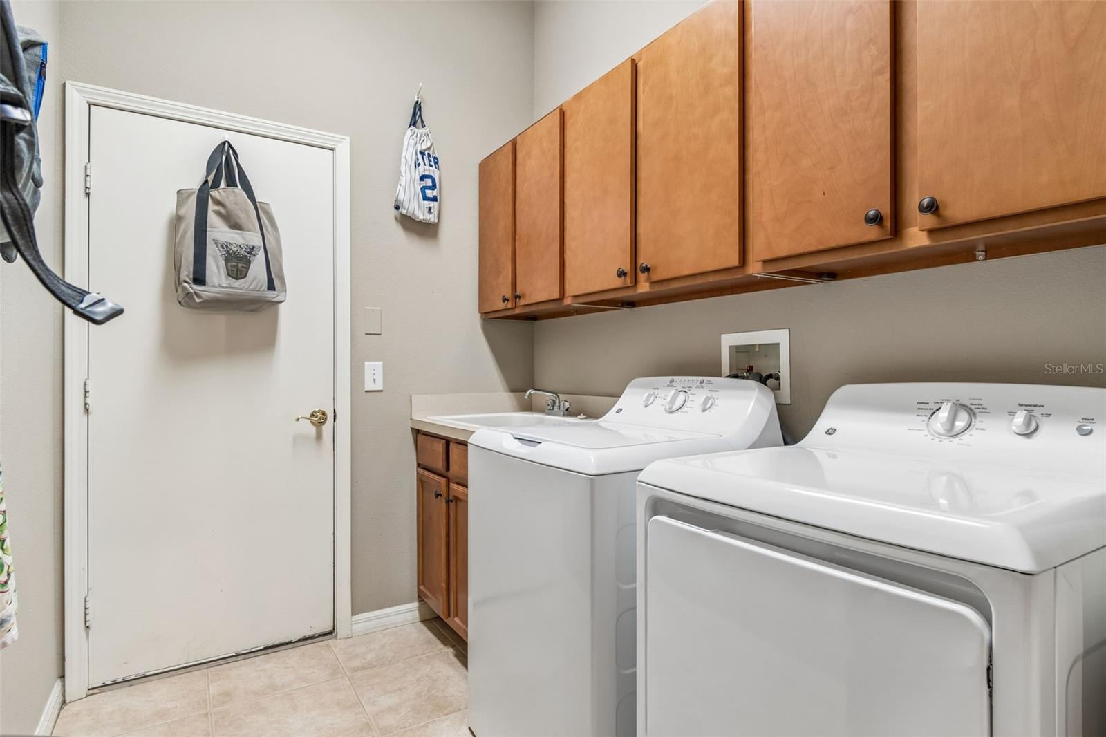 PLANTATION PALMS - Residential