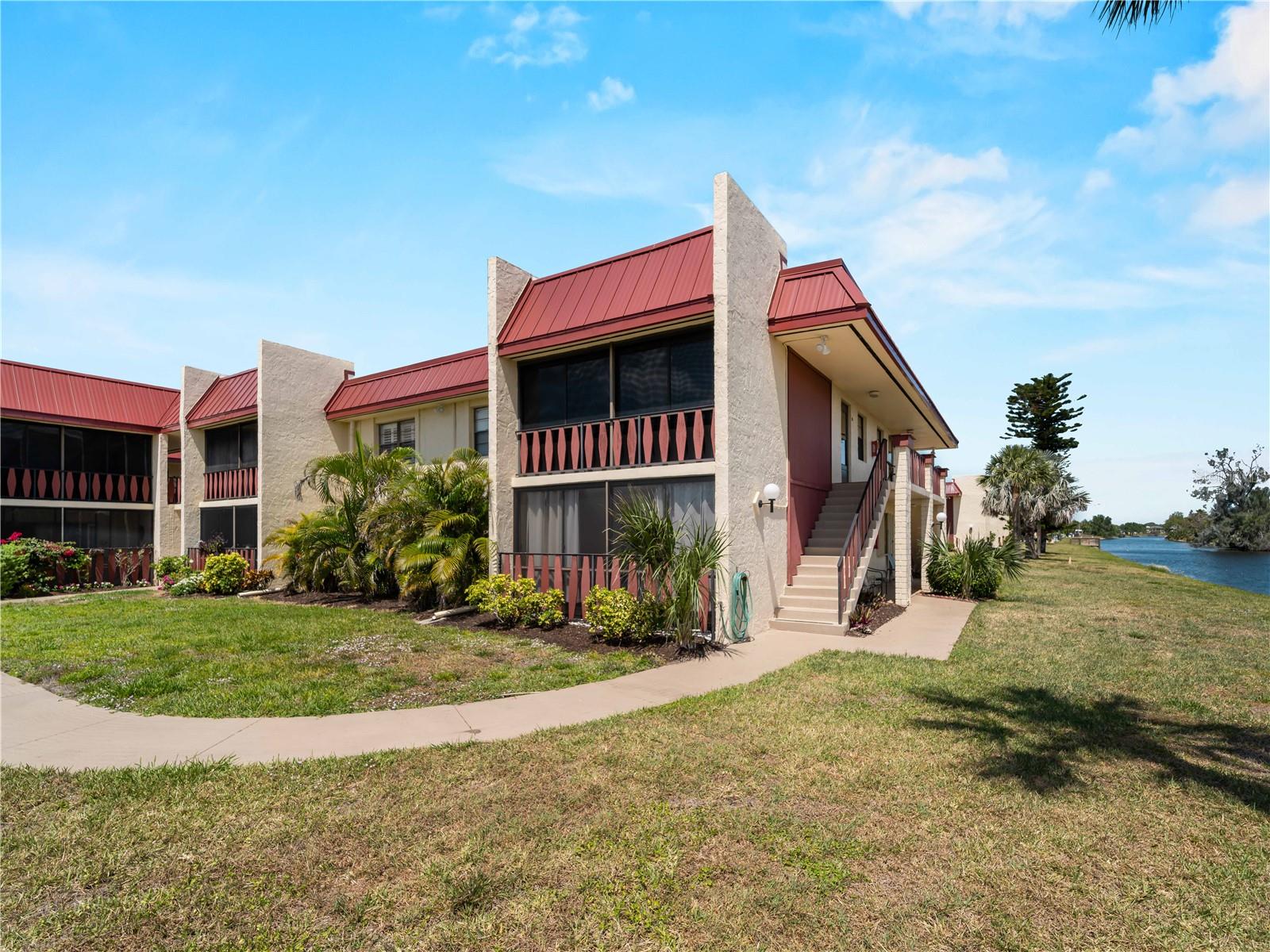 RIVERHOUSE - Residential