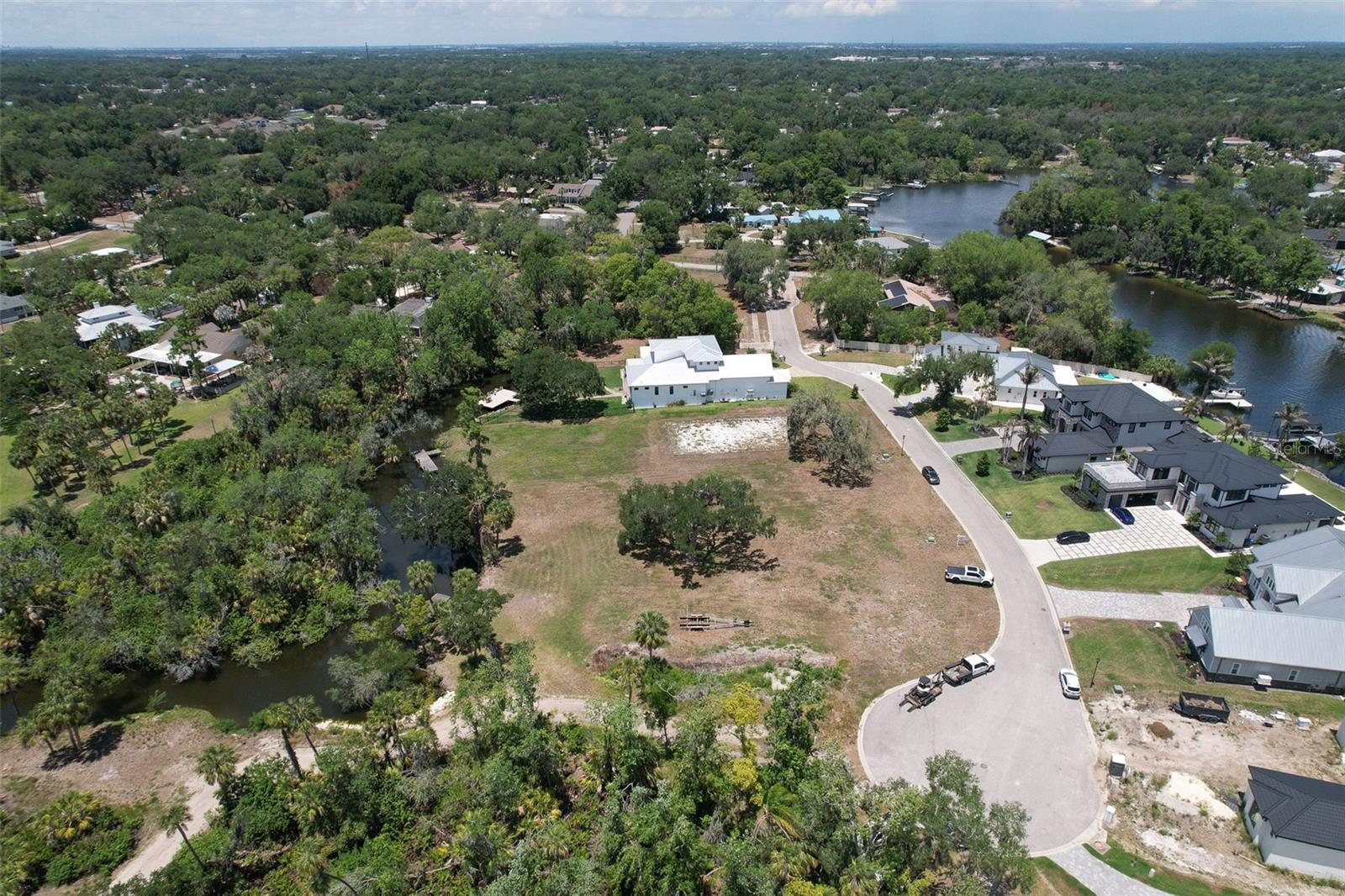 ALAFIA POINTE ESTATES - Land