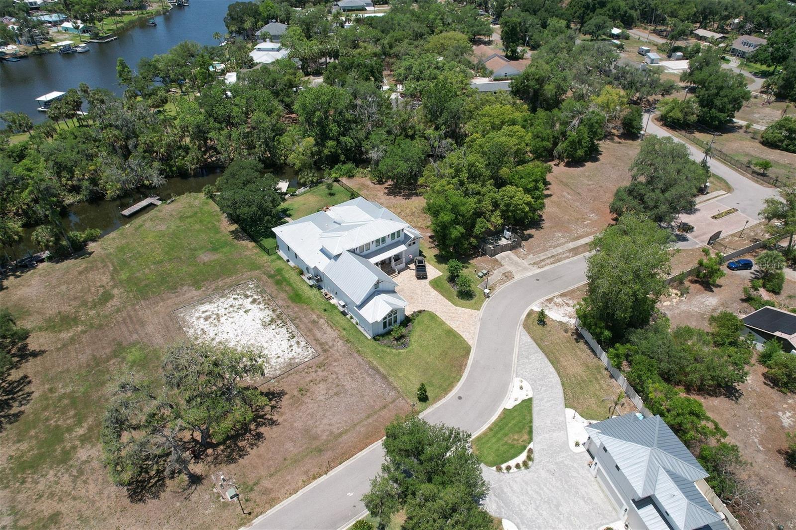 ALAFIA POINTE ESTATES - Land