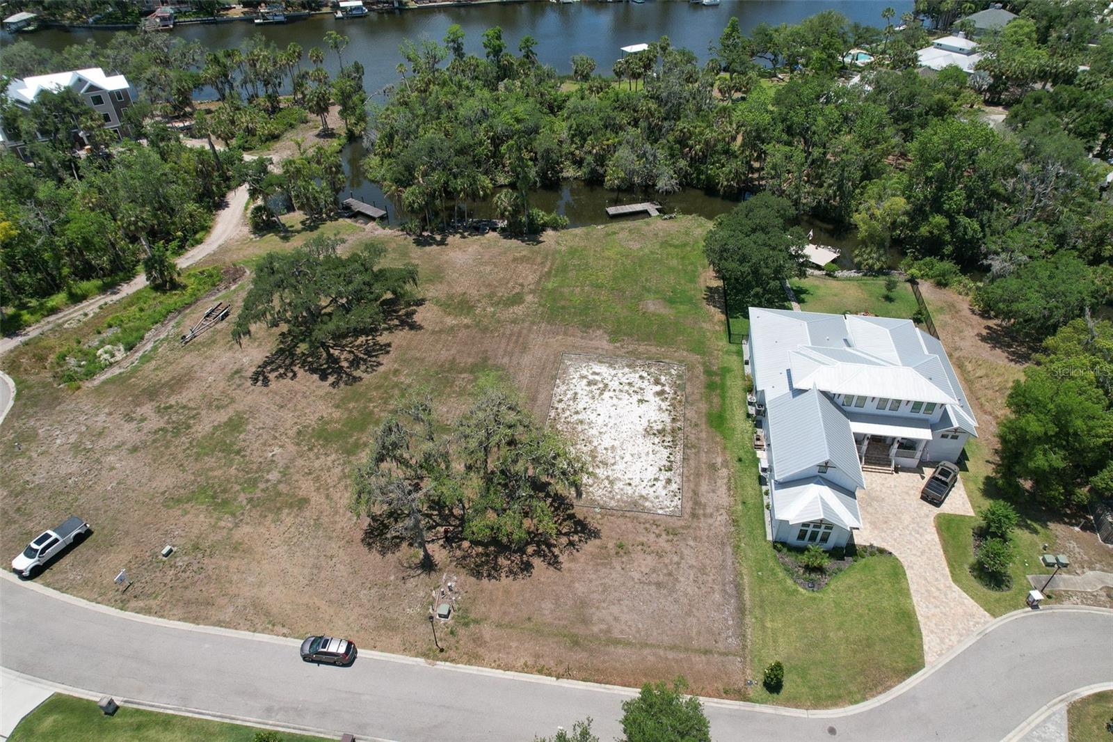 ALAFIA POINTE ESTATES - Land