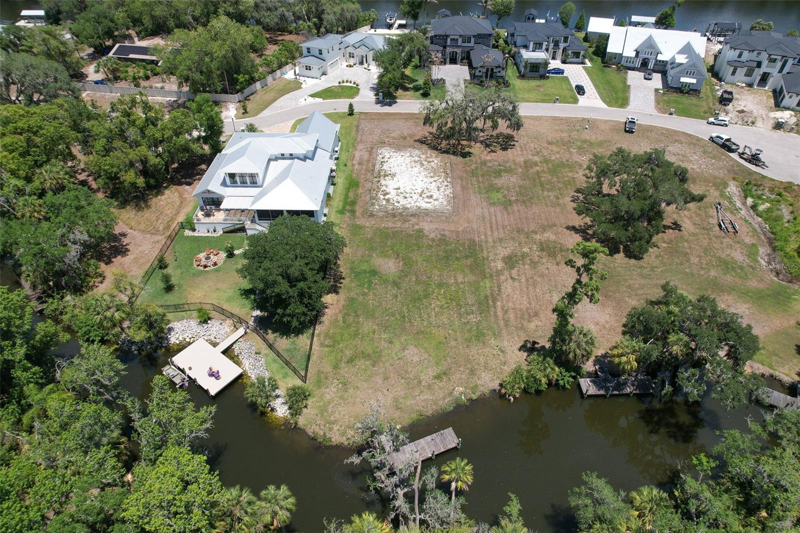 ALAFIA POINTE ESTATES - Land