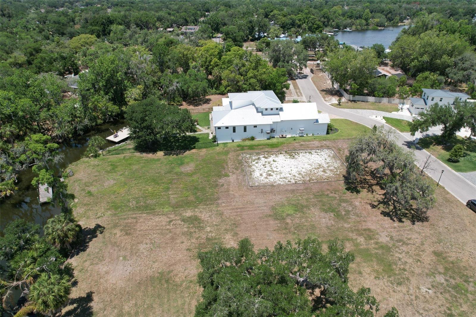 ALAFIA POINTE ESTATES - Land