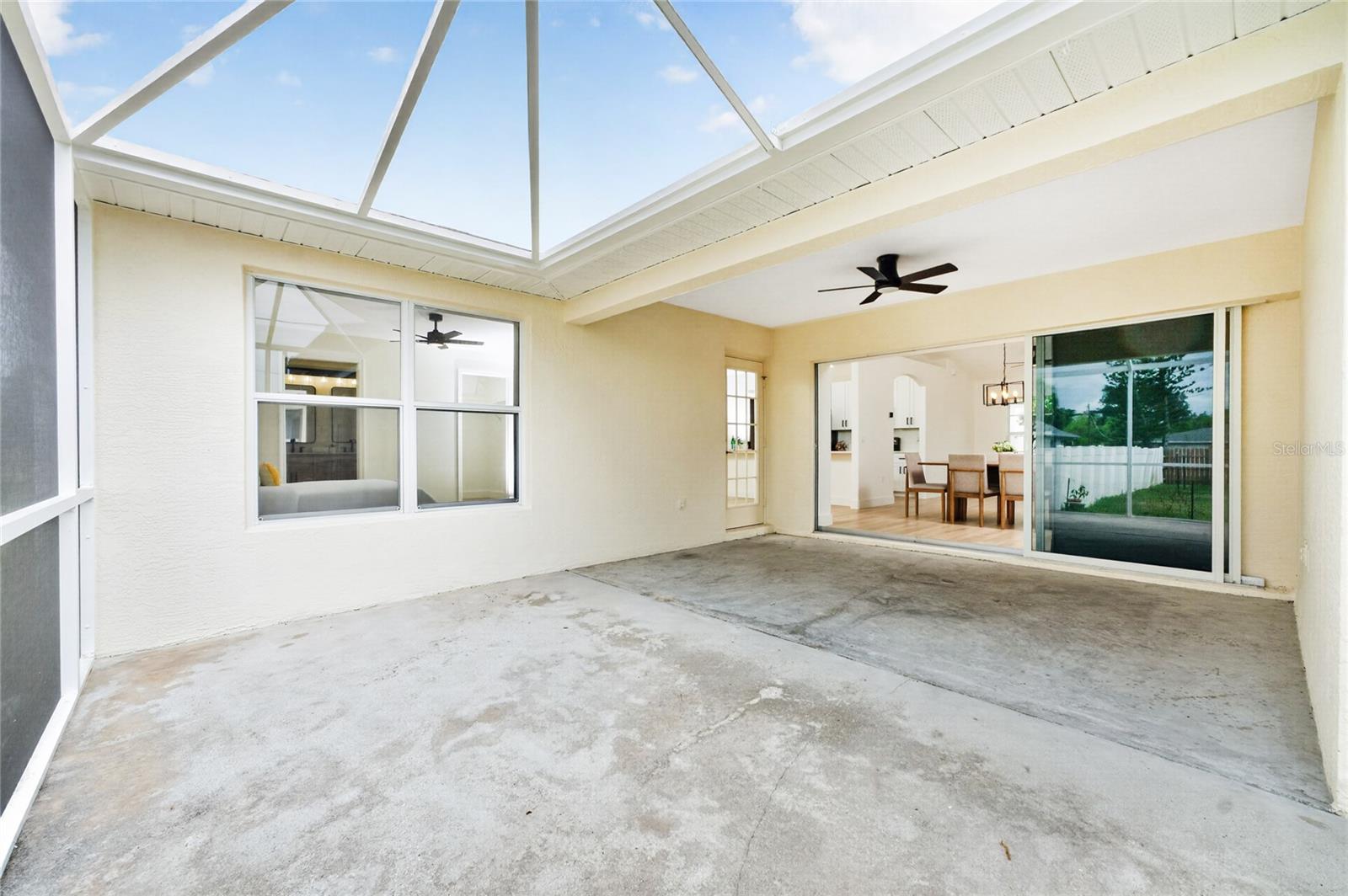 SOUTH VENICE - Residential