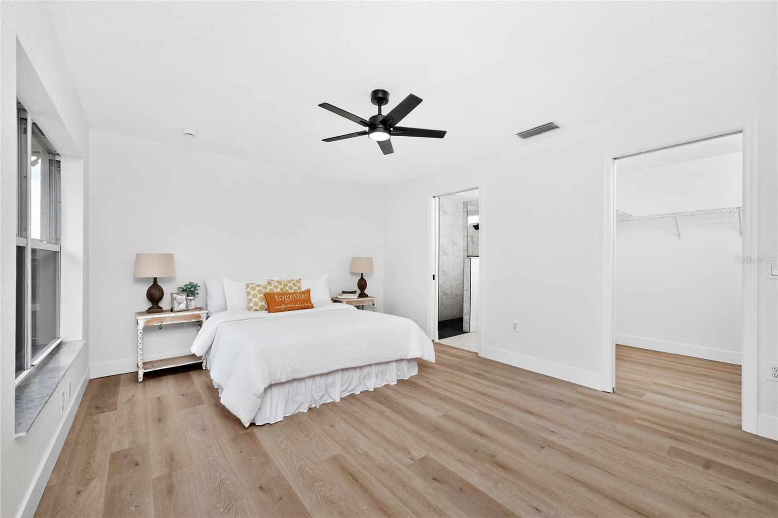 SOUTH VENICE - Residential