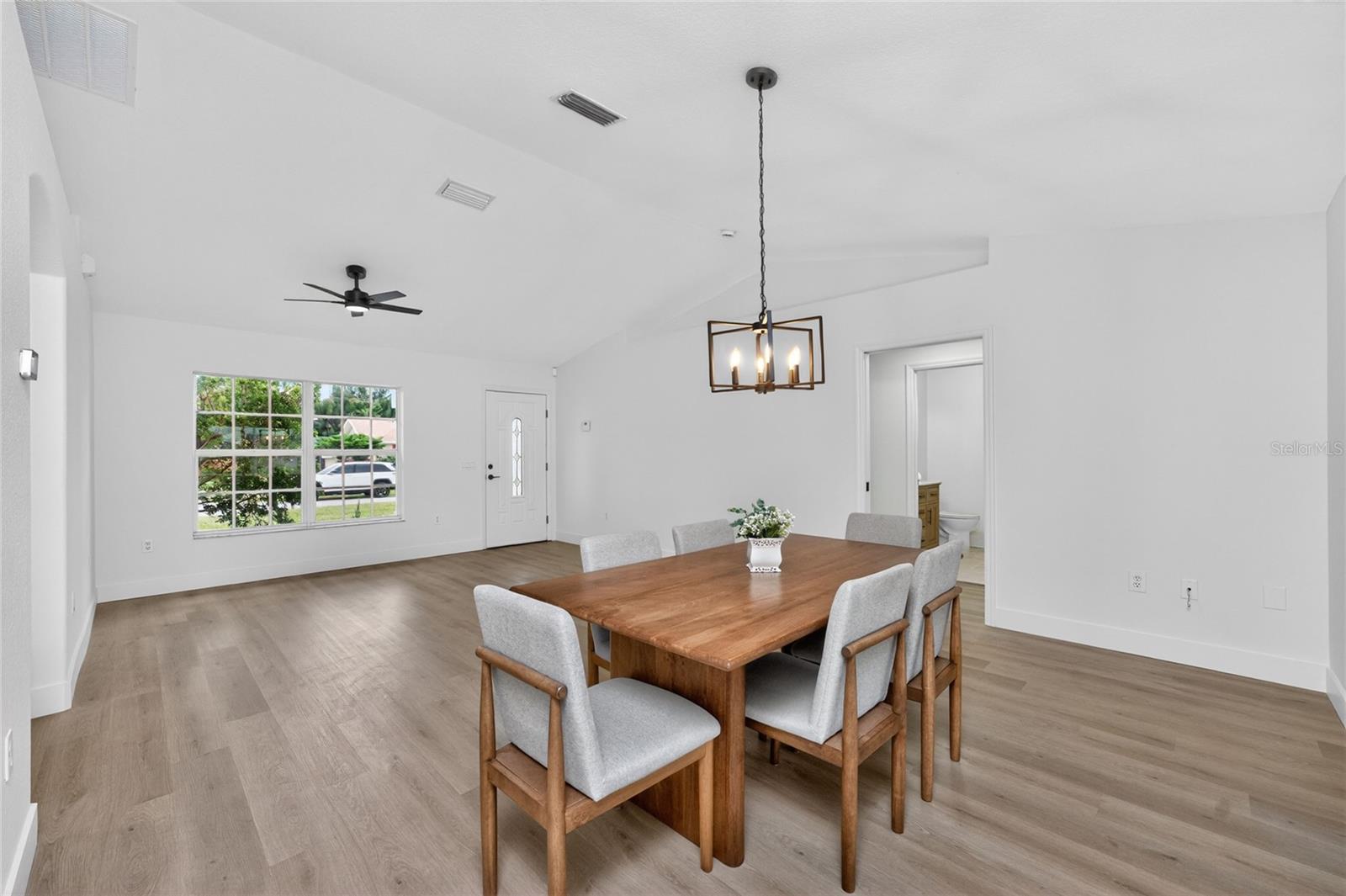 SOUTH VENICE - Residential