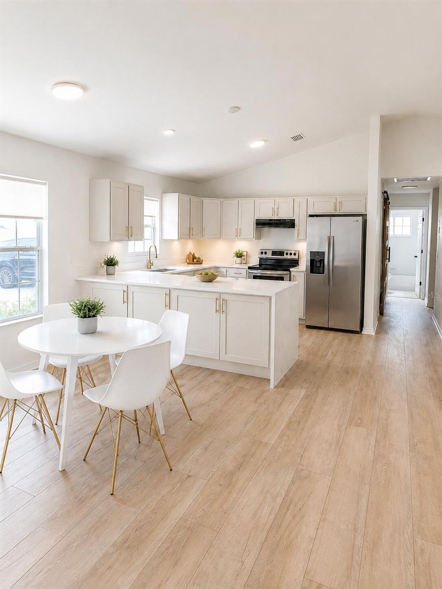 WELLINGTON PLACE - Residential