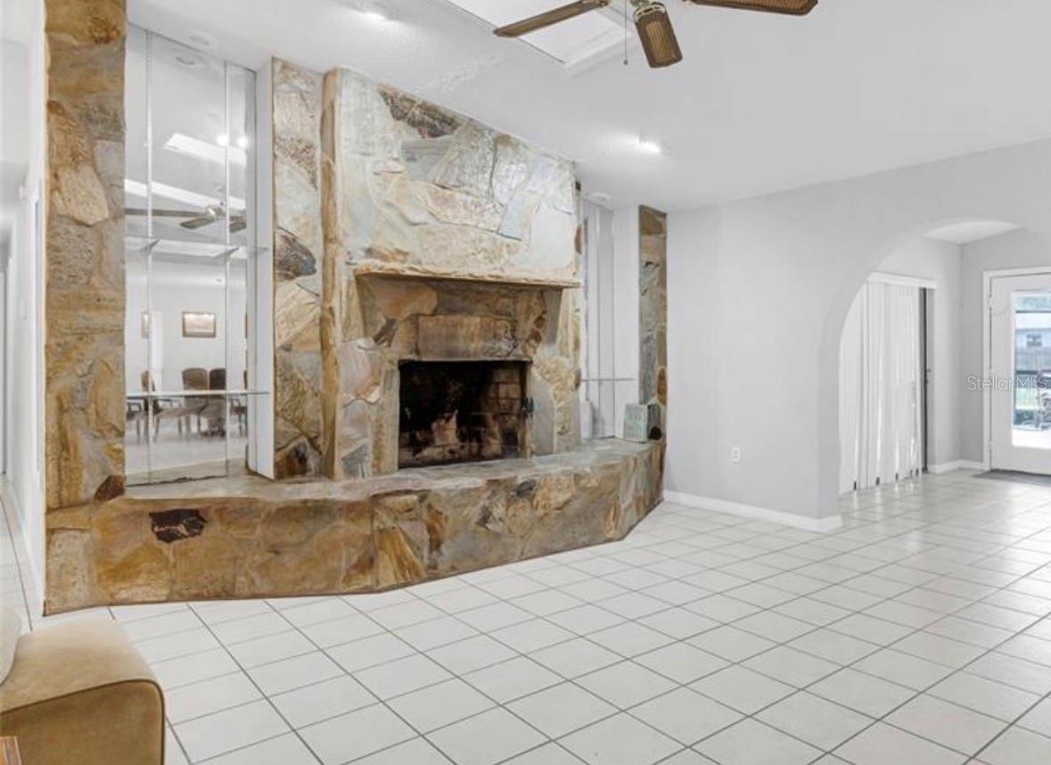 ACREAGE & UNREC - Residential