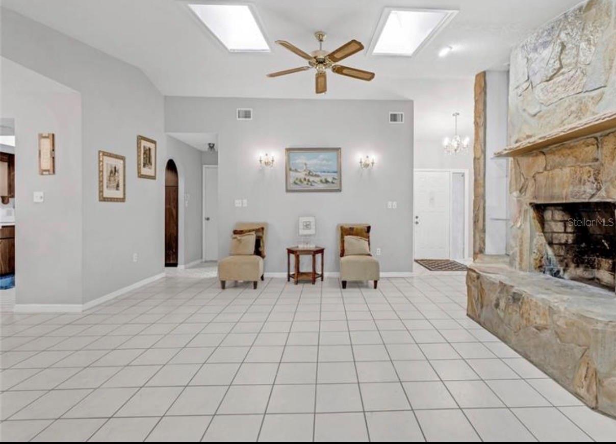 ACREAGE & UNREC - Residential