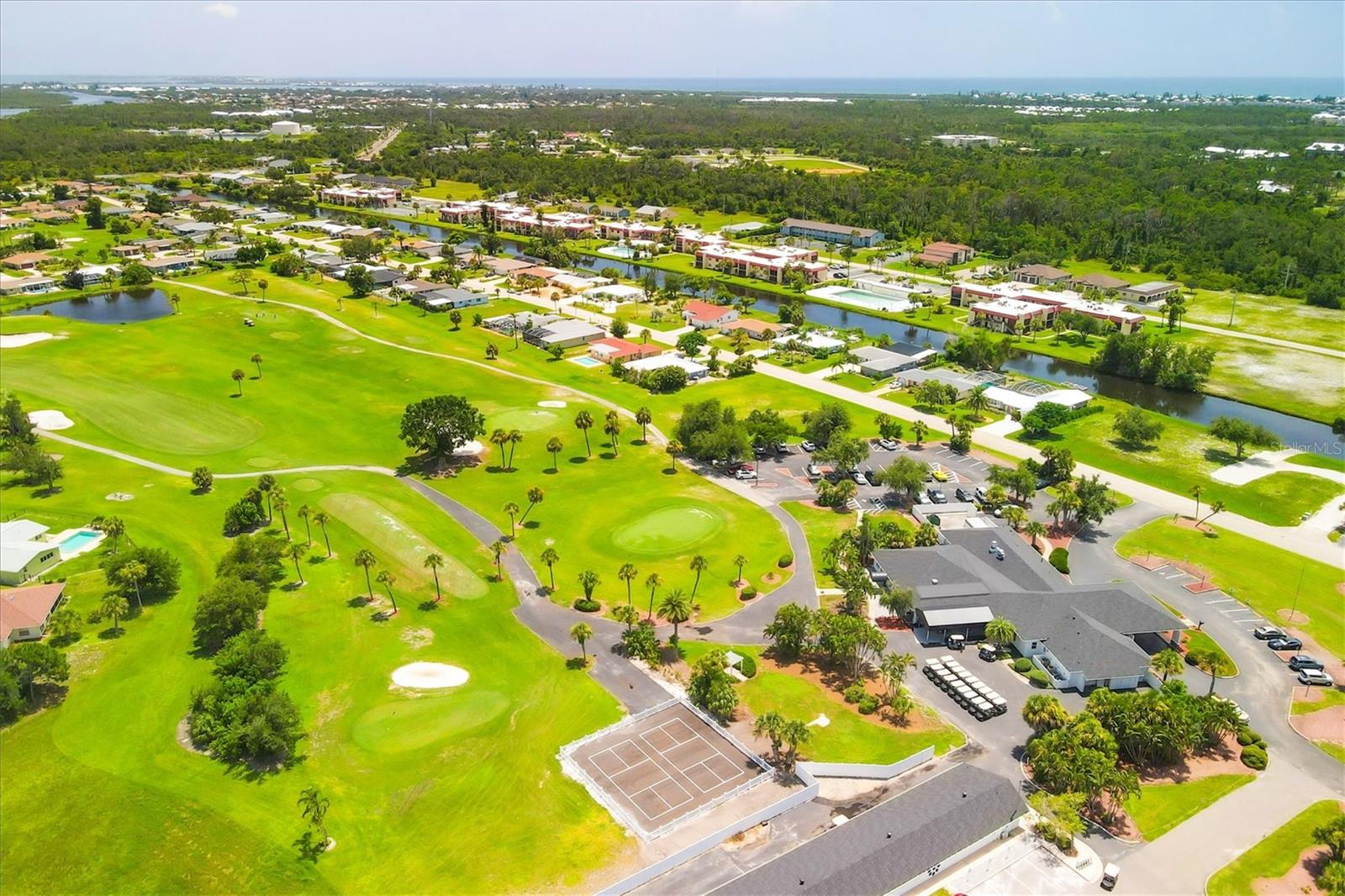 ROTONDA WEST PINEHURST - Residential