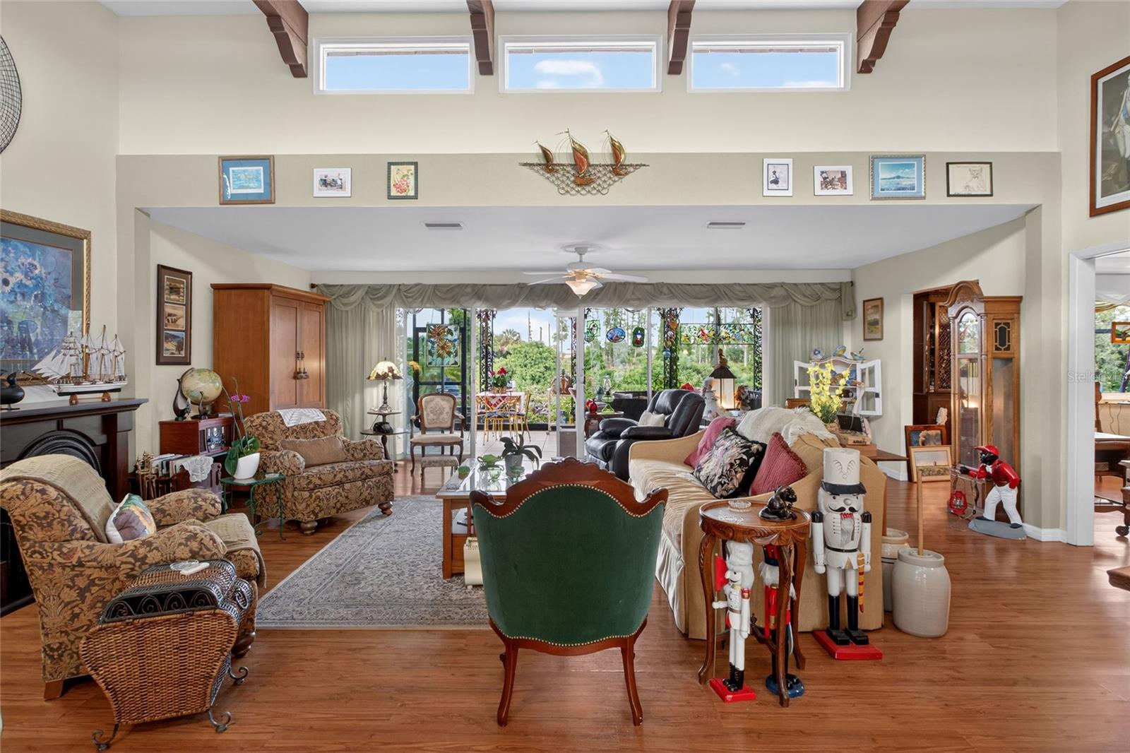 DEL WEBBS SUN CITY FLORIDA UN - Residential