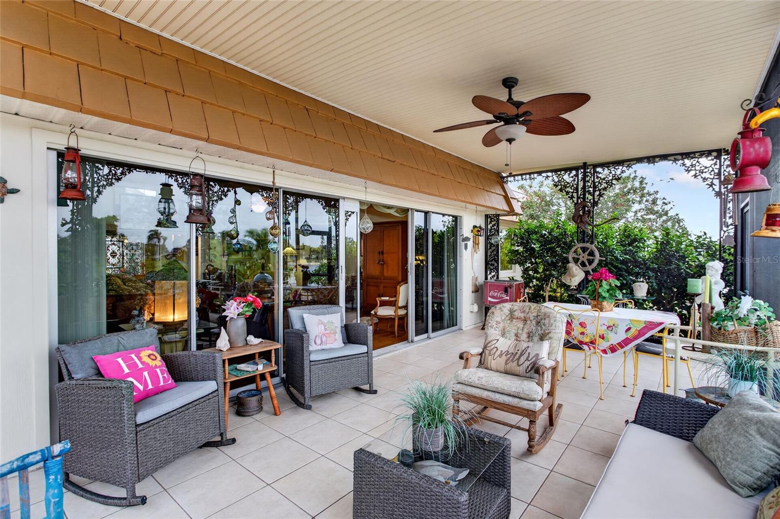 DEL WEBBS SUN CITY FLORIDA UN - Residential