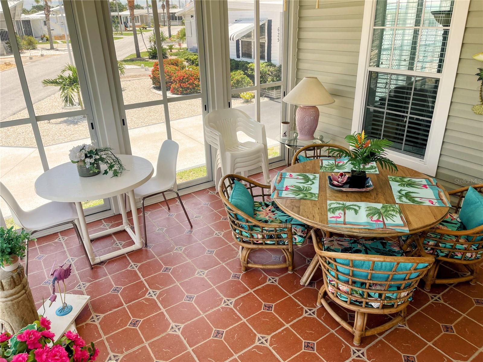COUNTRY CLUB ESTATES - Residential